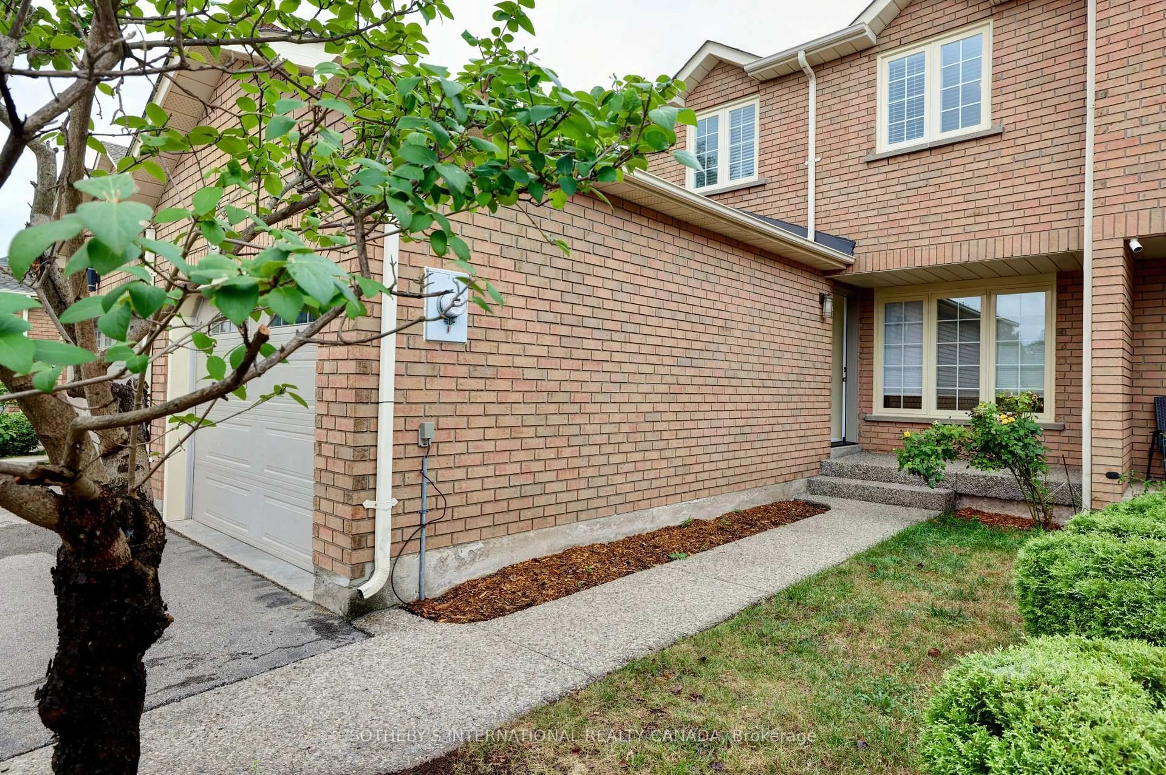 Home with brick exterior material, street for 2243 Shipwright Rd, Oakville Ontario L6M 3B1