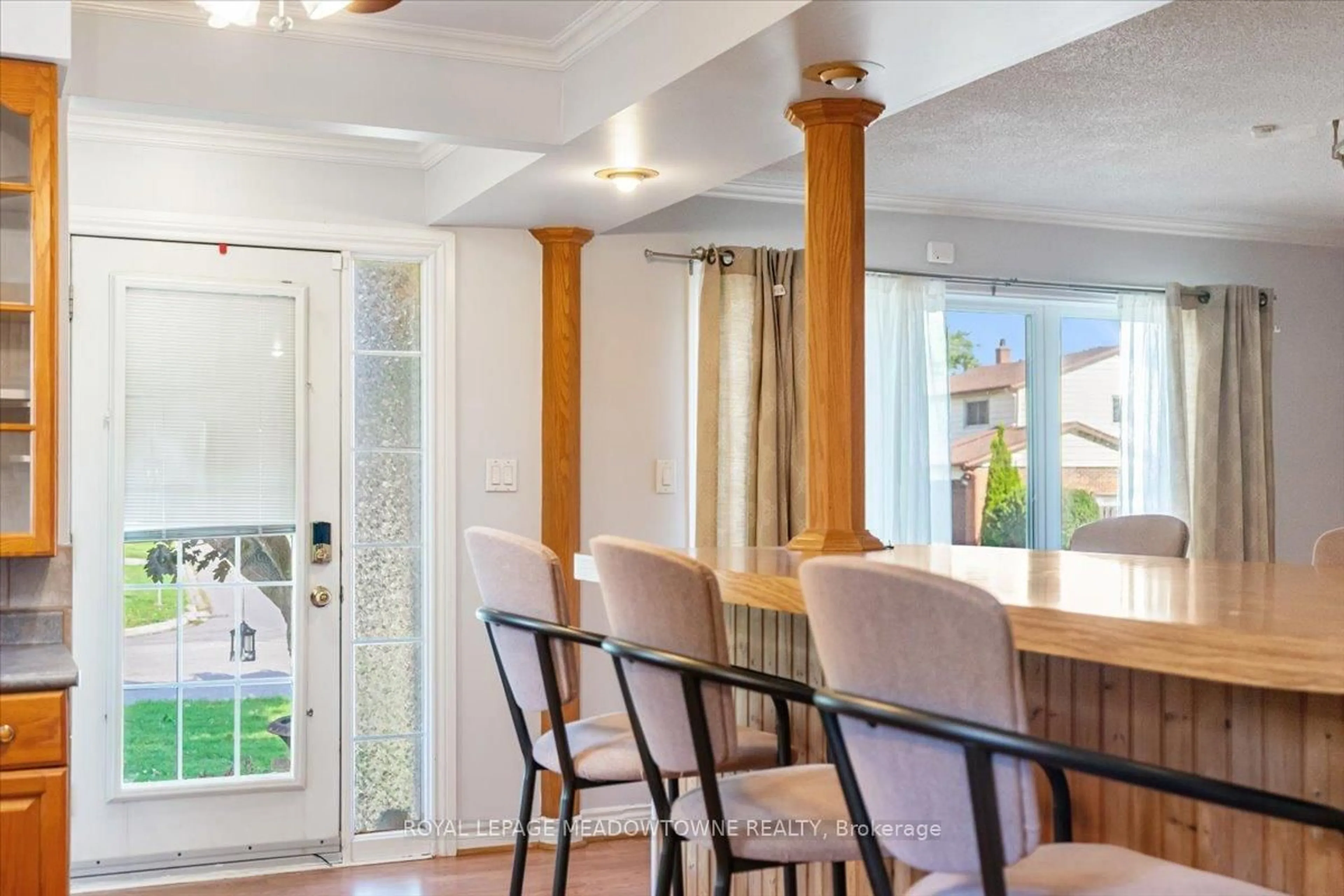 Dining room, unknown for 9 Welbeck Dr, Brampton Ontario L6X 2K9