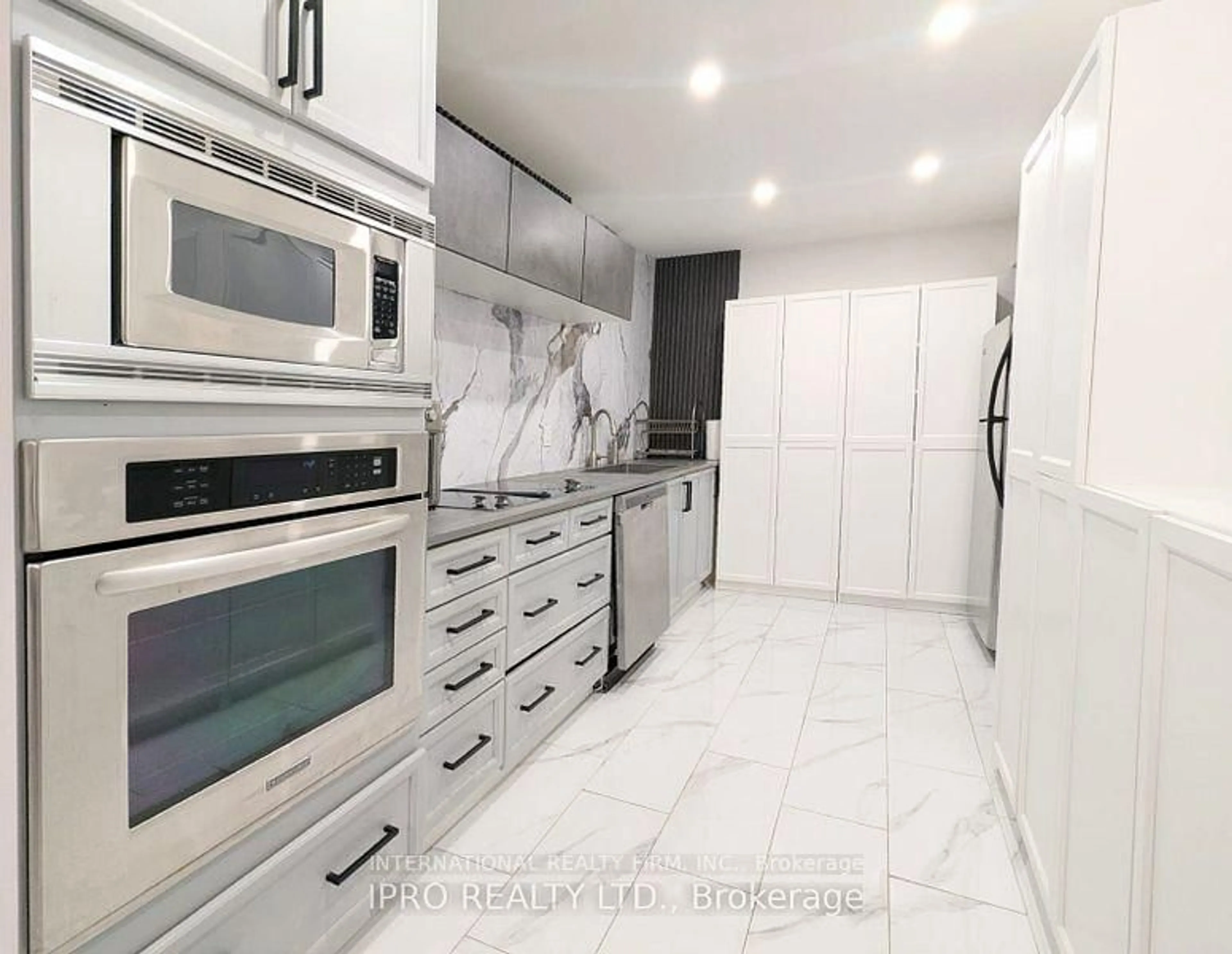 Contemporary kitchen, ceramic/tile floor for 52 Vodden Crt, Brampton Ontario L6V 2V7