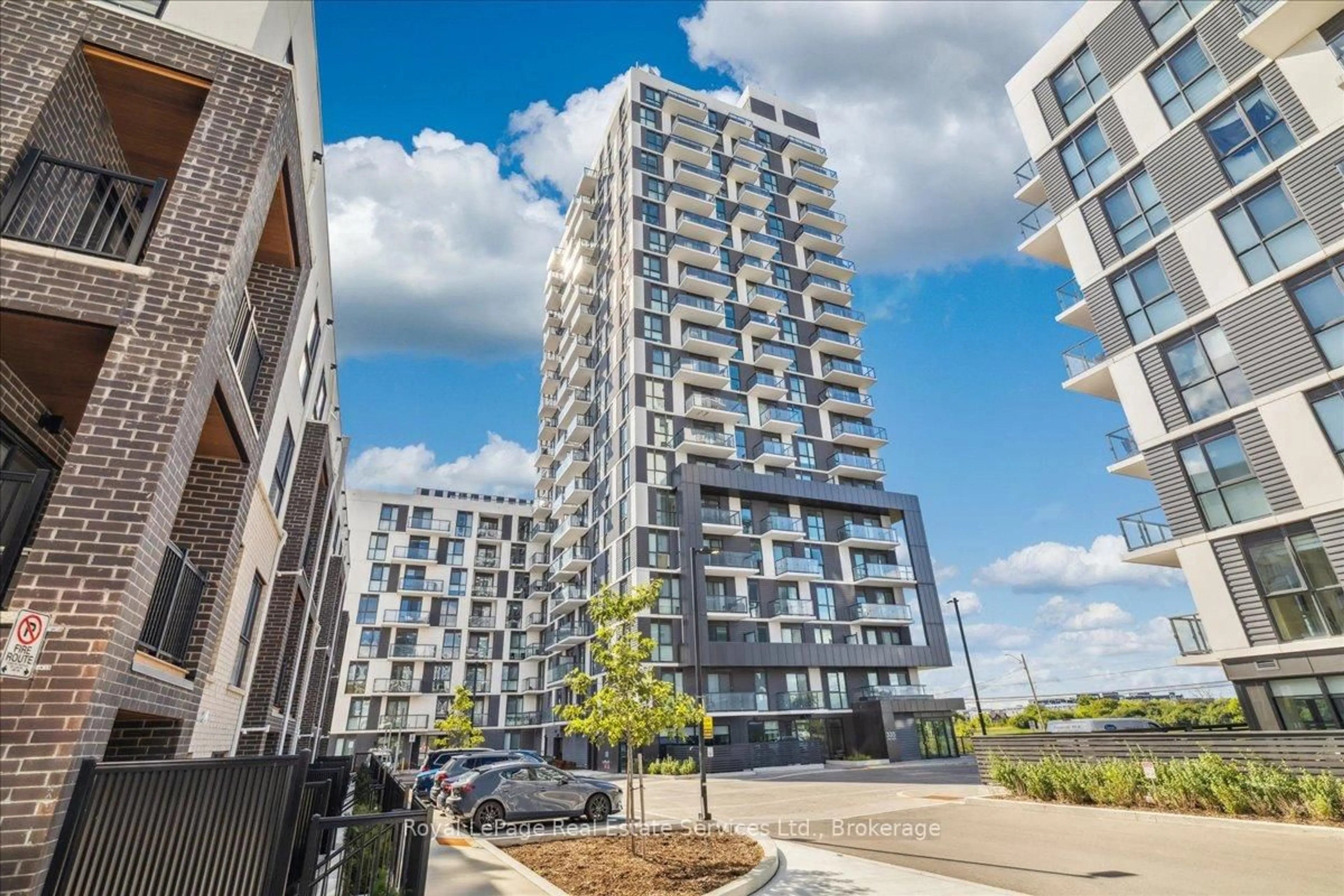 A pic from outside/outdoor area/front of a property/back of a property/a pic from drone, building for 335 WHEAT BOOM Dr #2001, Oakville Ontario L6H 7Y1