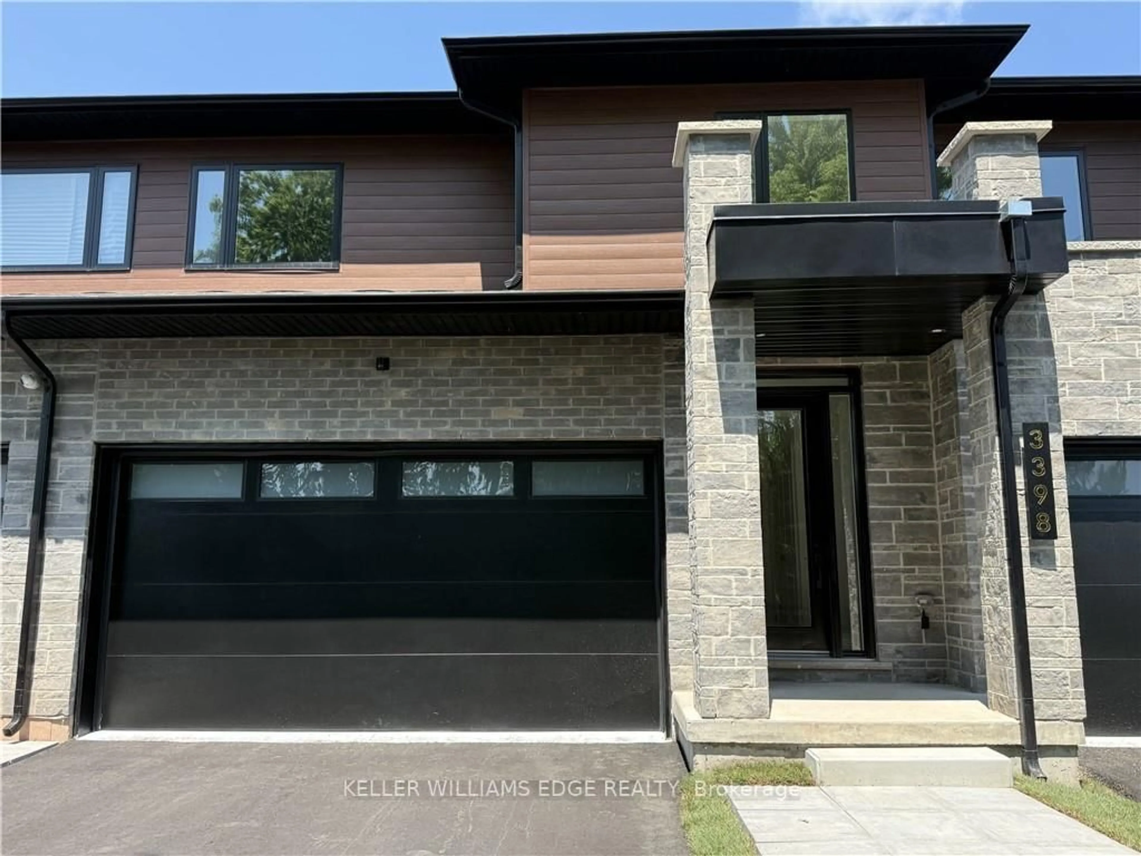 Home with brick exterior material, street for 2154 Walkers Line #2, Burlington Ontario L7M 3R9