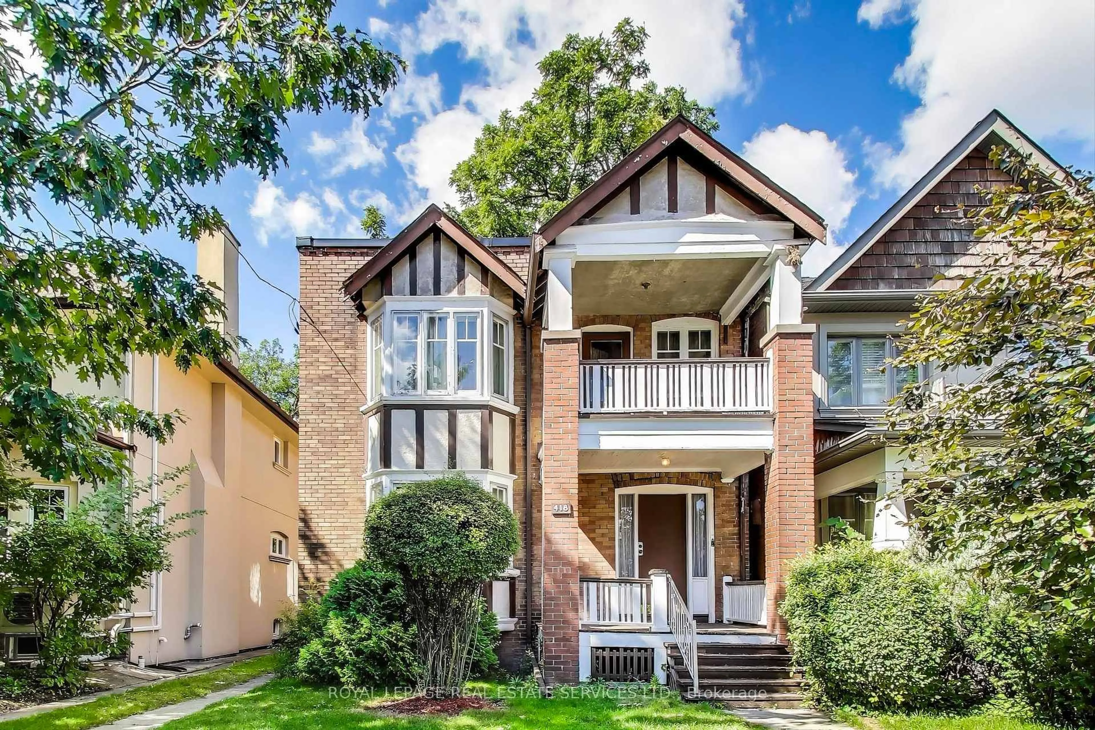 Home with brick exterior material, street for 418 Willard Ave, Toronto Ontario M6S 3R5