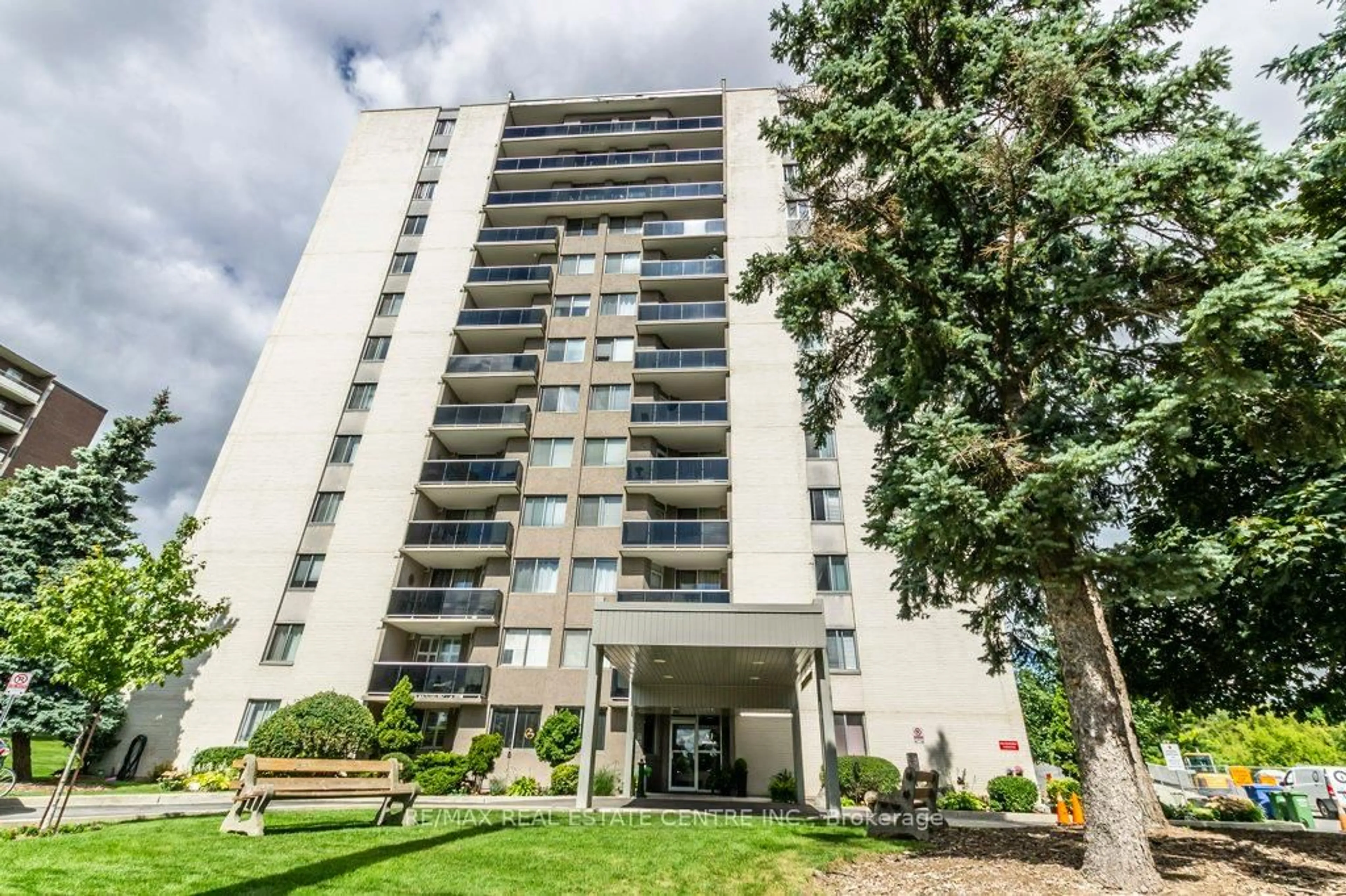 Unknown for 81 Millside Dr #903, Milton Ontario L9T 3X4