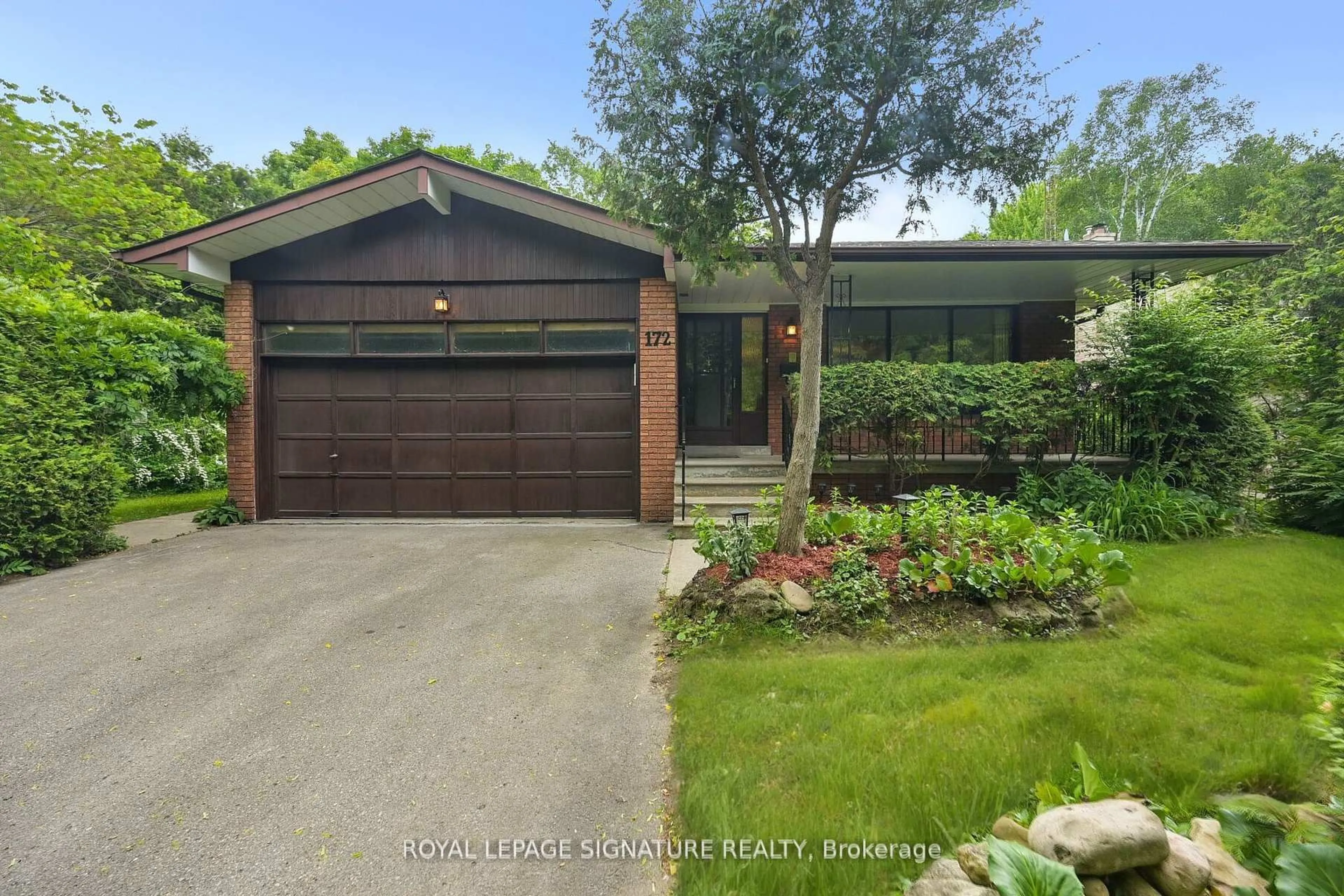 Unknown for 172 Glenview Dr, Mississauga Ontario L5G 4N2