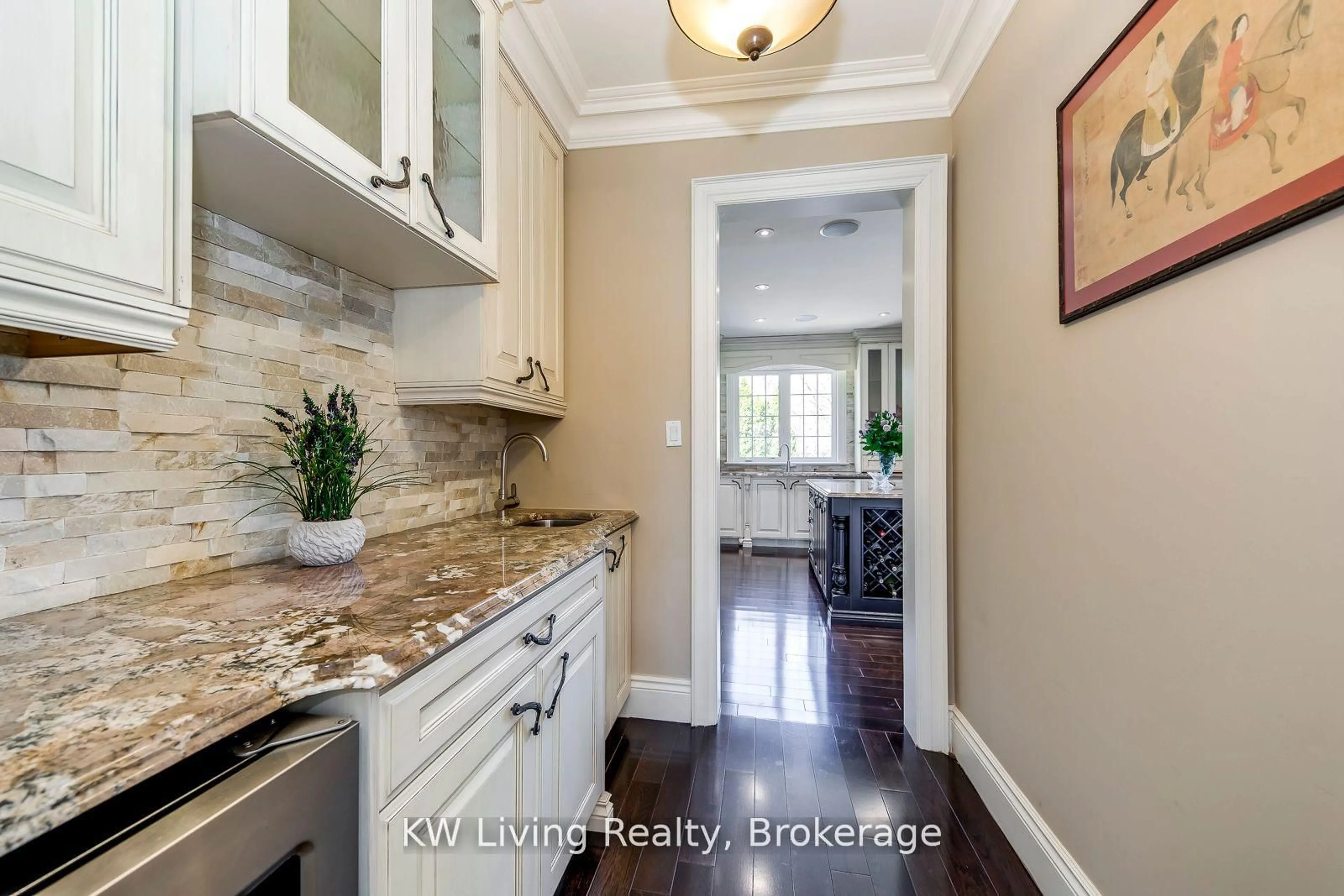 Open concept kitchen, ceramic/tile floor for 70 Hartfield Rd, Toronto Ontario M9A 3E2