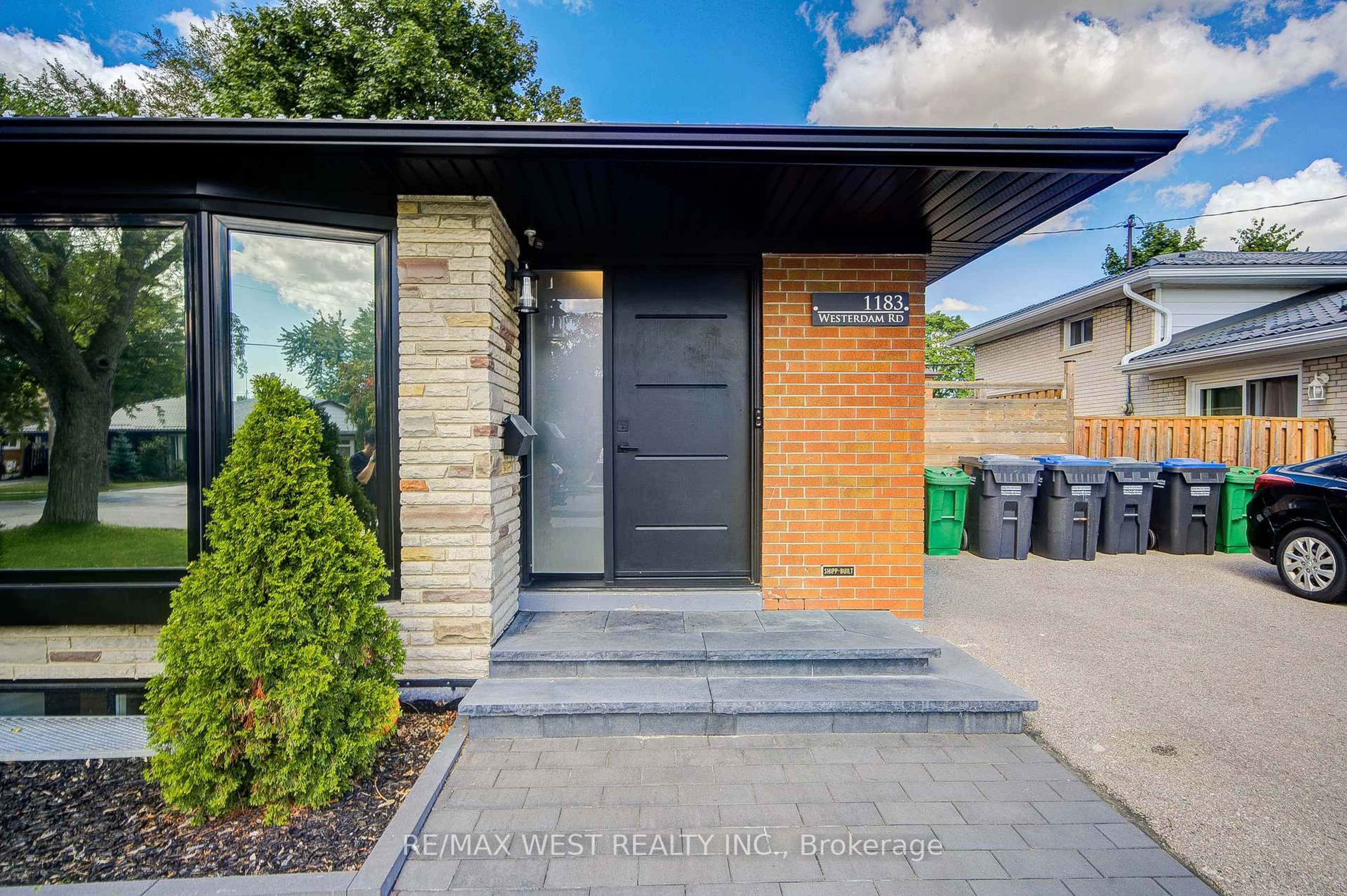 Home with brick exterior material, street for 1183 Westerdam Rd, Mississauga Ontario L4Y 2H3