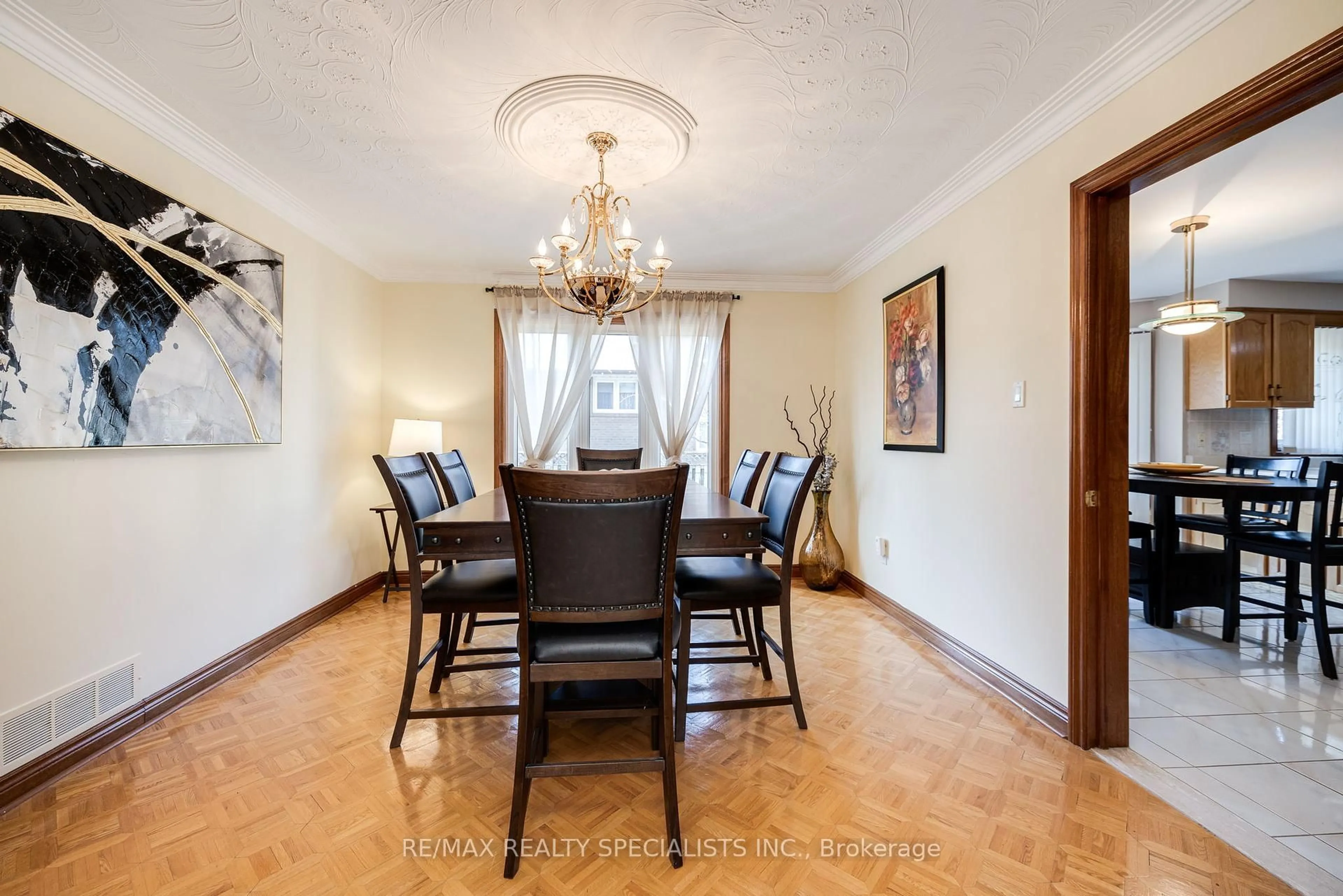 Dining room, unknown for 1445 Brentano Blvd, Mississauga Ontario L4X 1A2