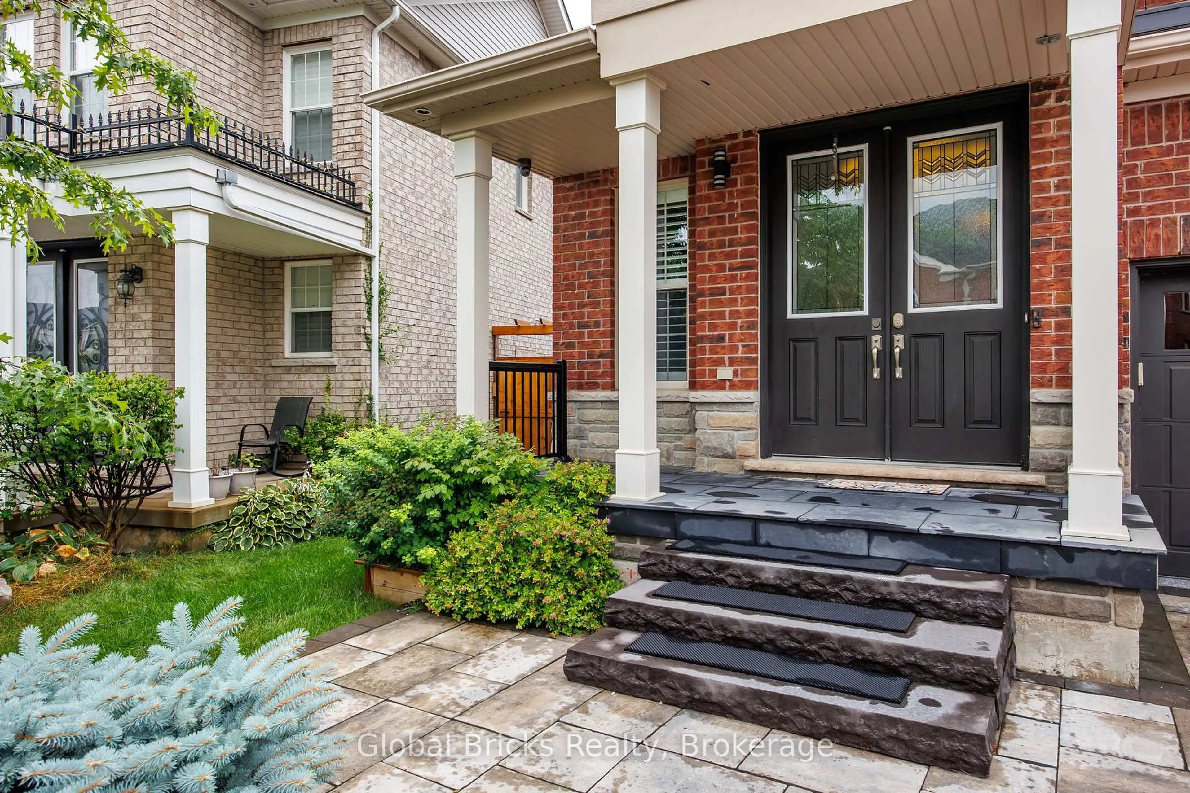 Home with brick exterior material, street for 34 Boyces Creek Crt, Caledon Ontario L7C 3S2