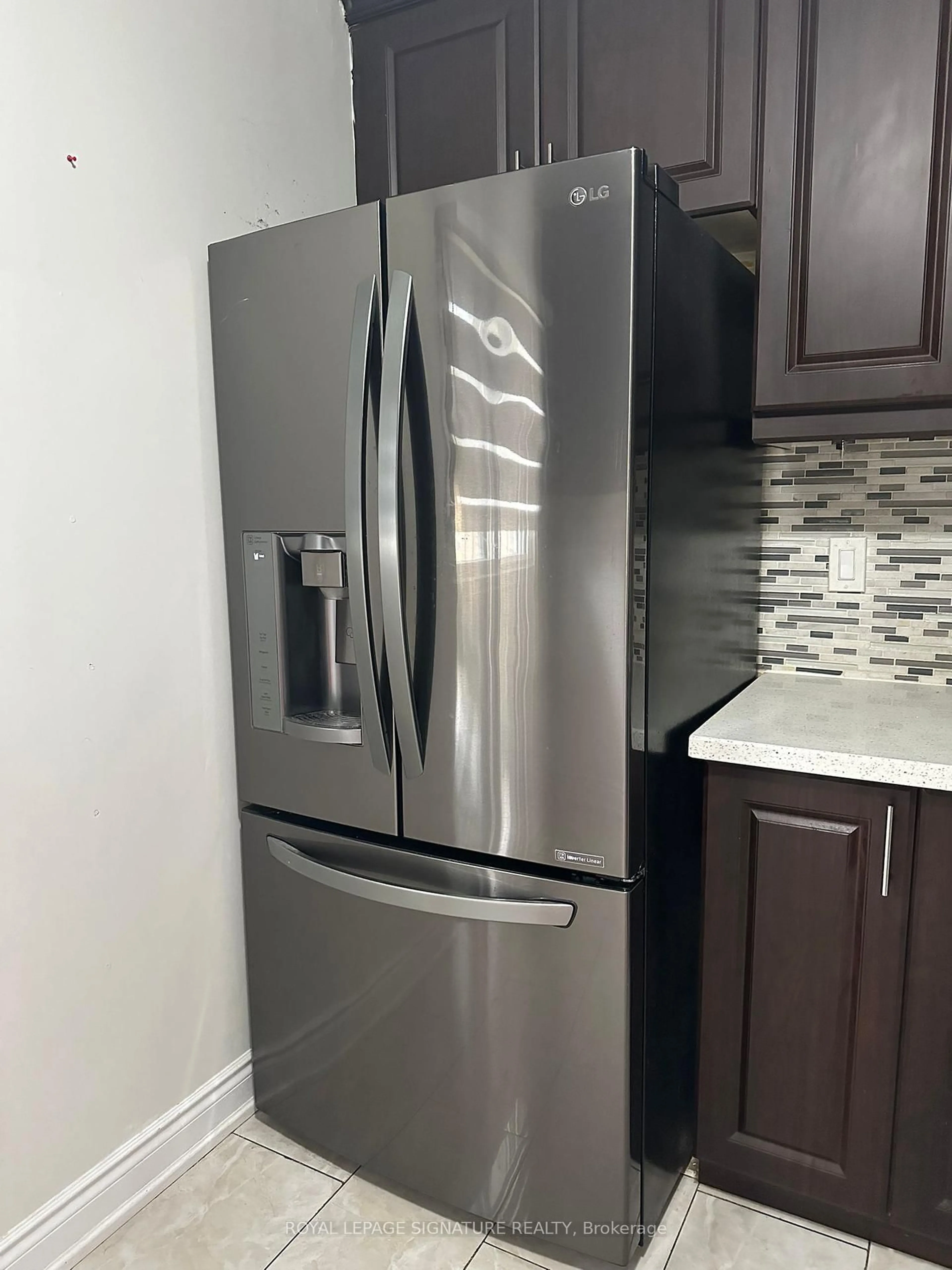 Standard kitchen, unknown for 16 Litchfield Crt #115, Toronto Ontario M9V 2A8