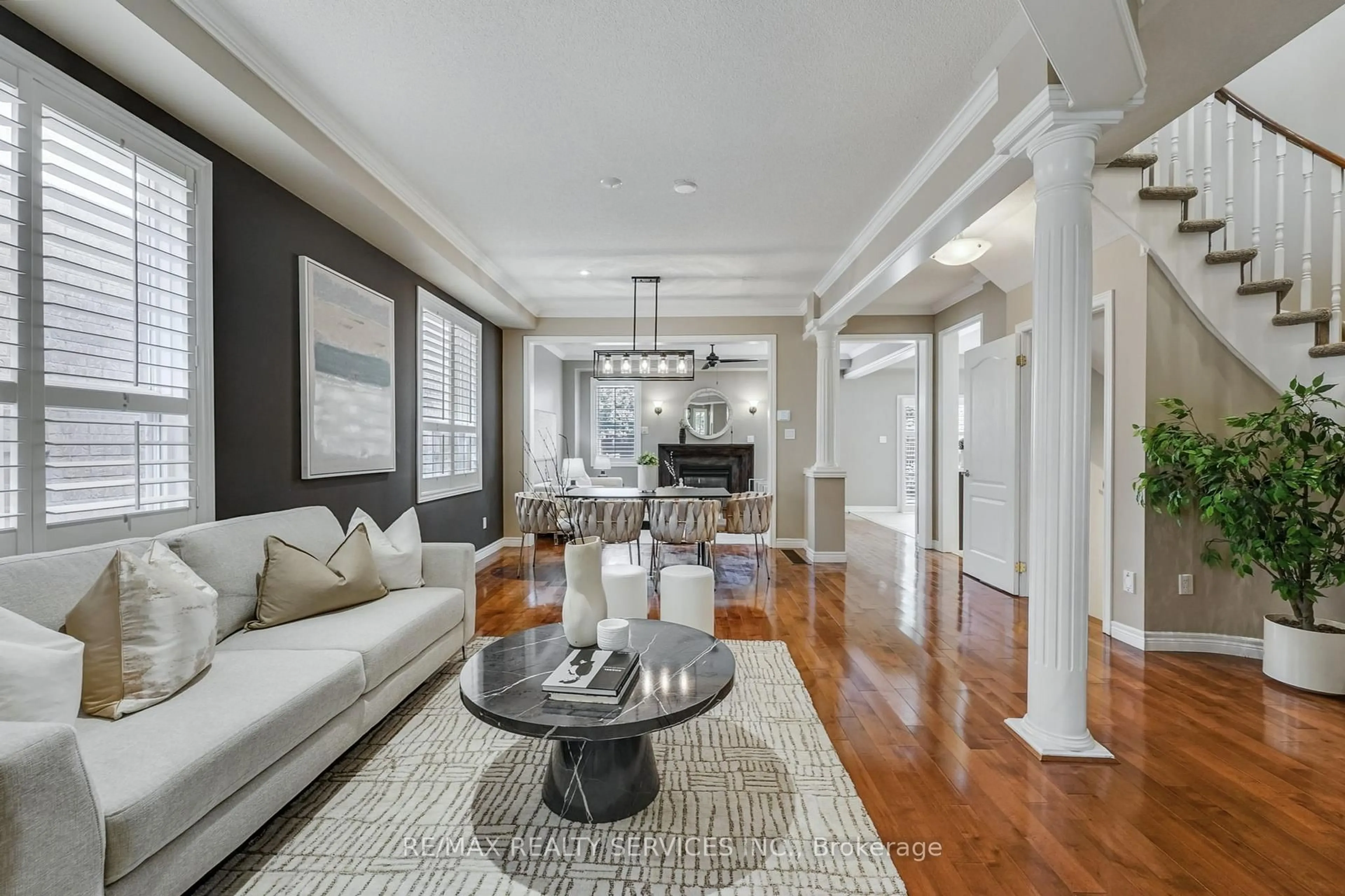 Living room with furniture, unknown for 194 Cooke Cres, Milton Ontario L9T 6E4