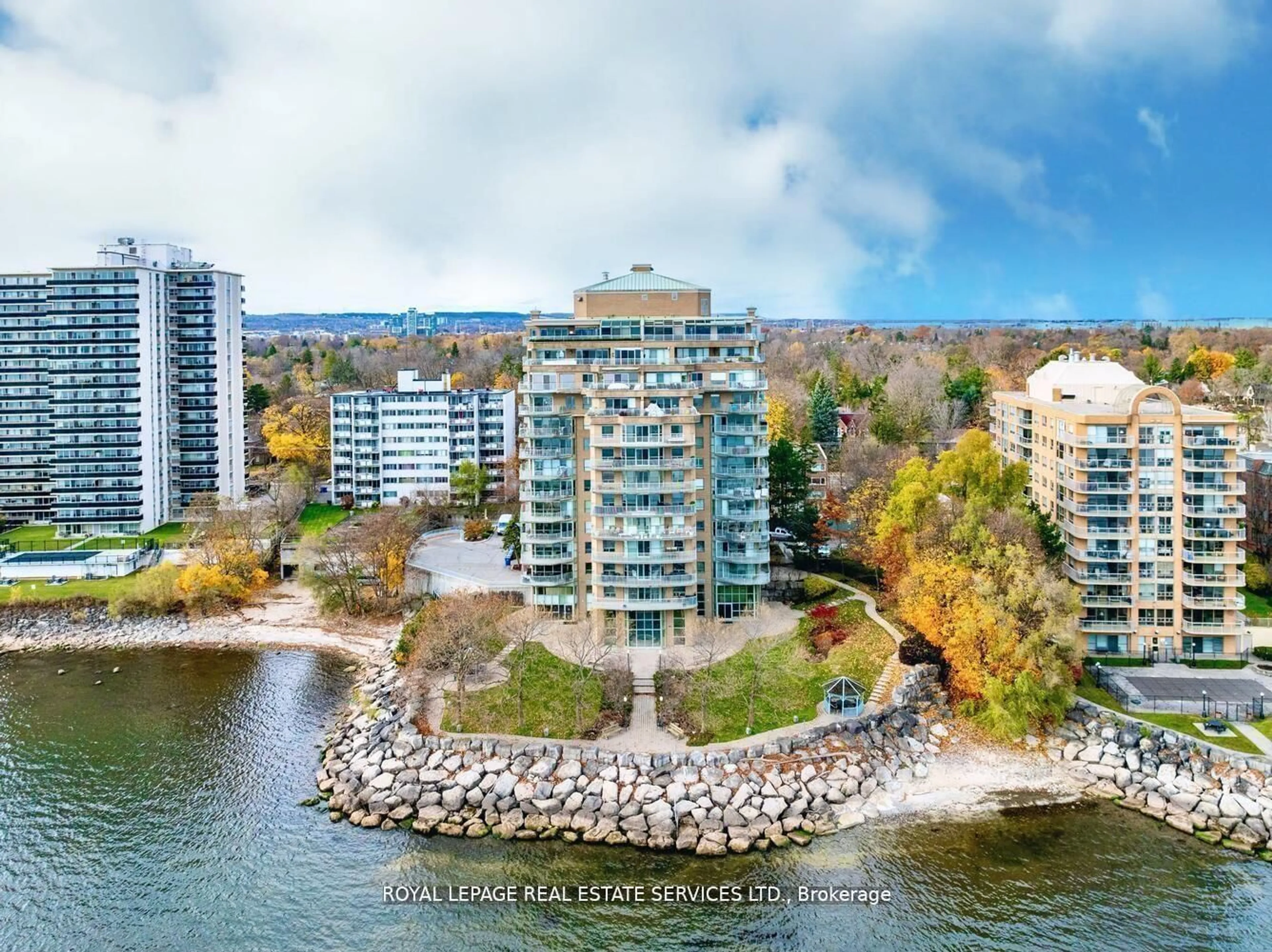 A pic from outside/outdoor area/front of a property/back of a property/a pic from drone, water/lake/river/ocean view for 2190 Lakeshore Rd #301, Burlington Ontario L7R 4K1