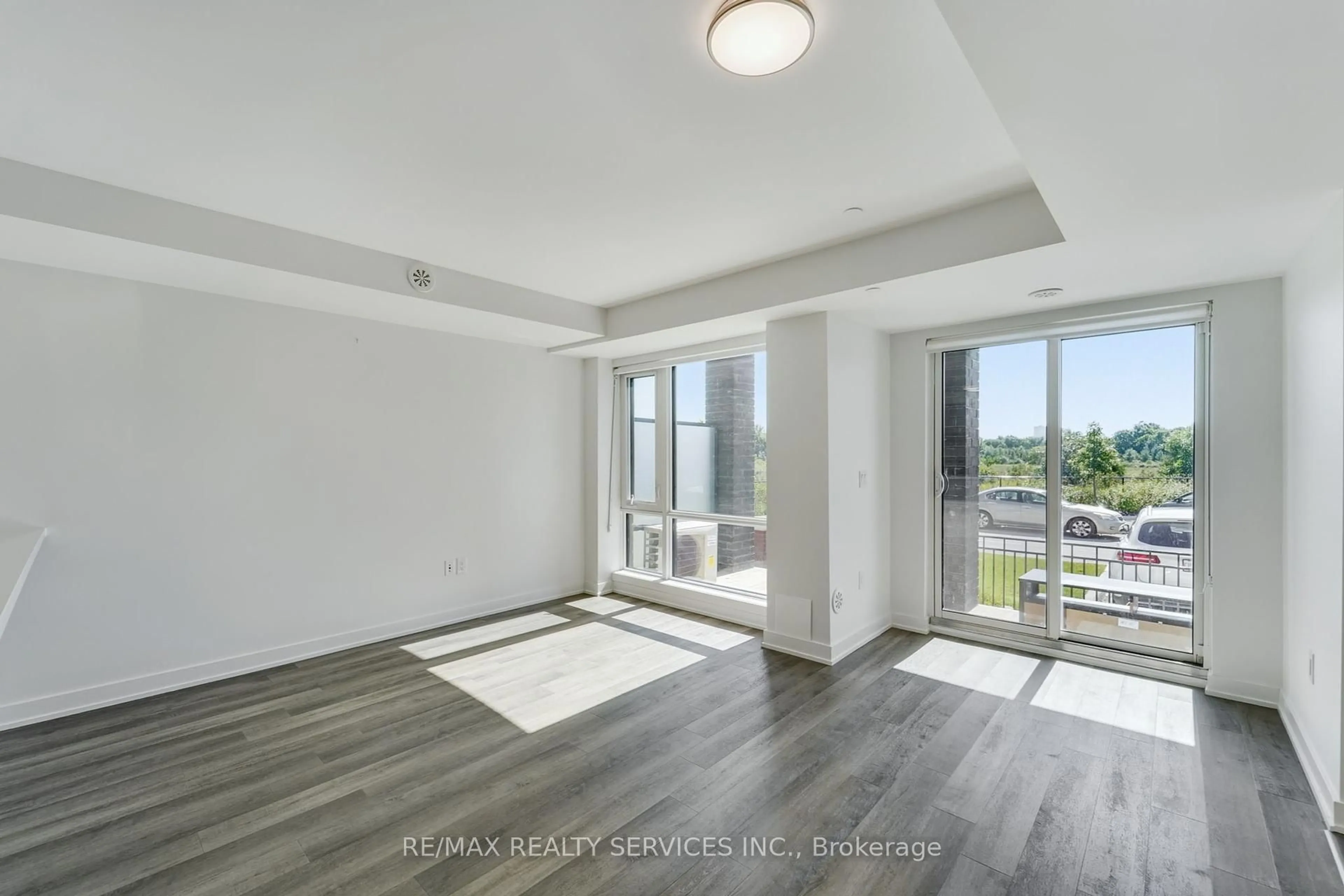 A pic of a room for 155 Veterans Dr #13, Brampton Ontario L7A 5L2