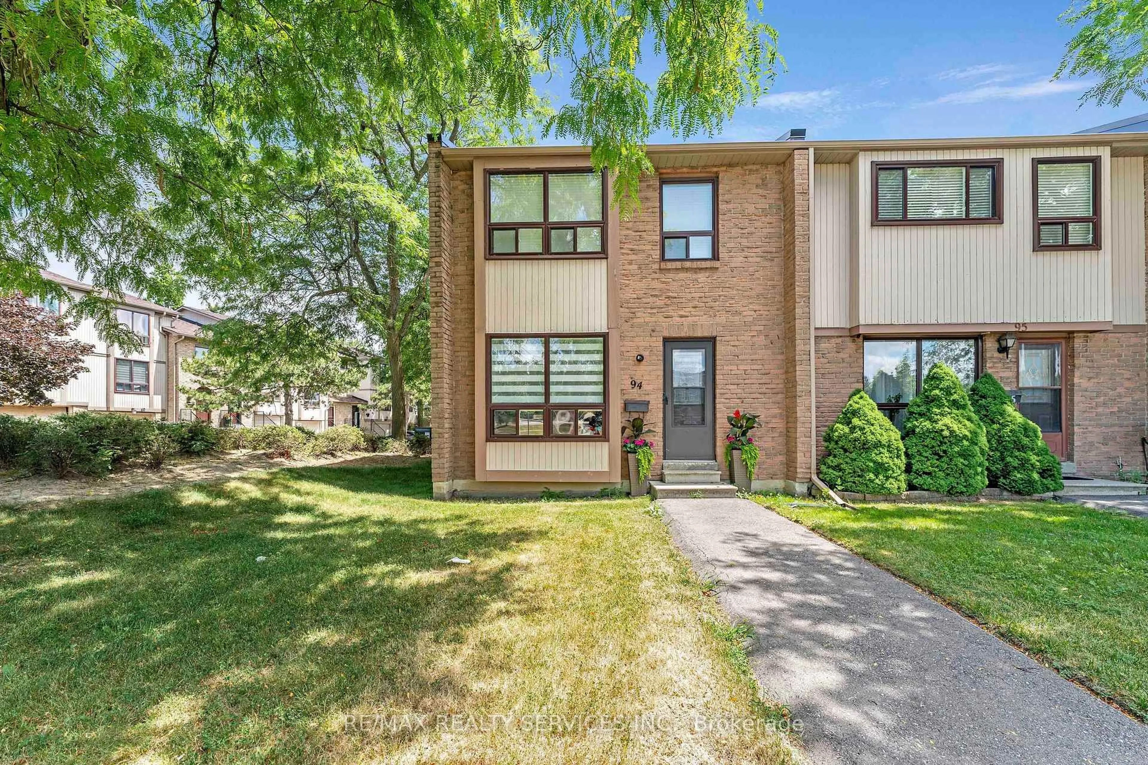 Home with brick exterior material, street for 94 Guildford Cres #94, Brampton Ontario L6S 3K2