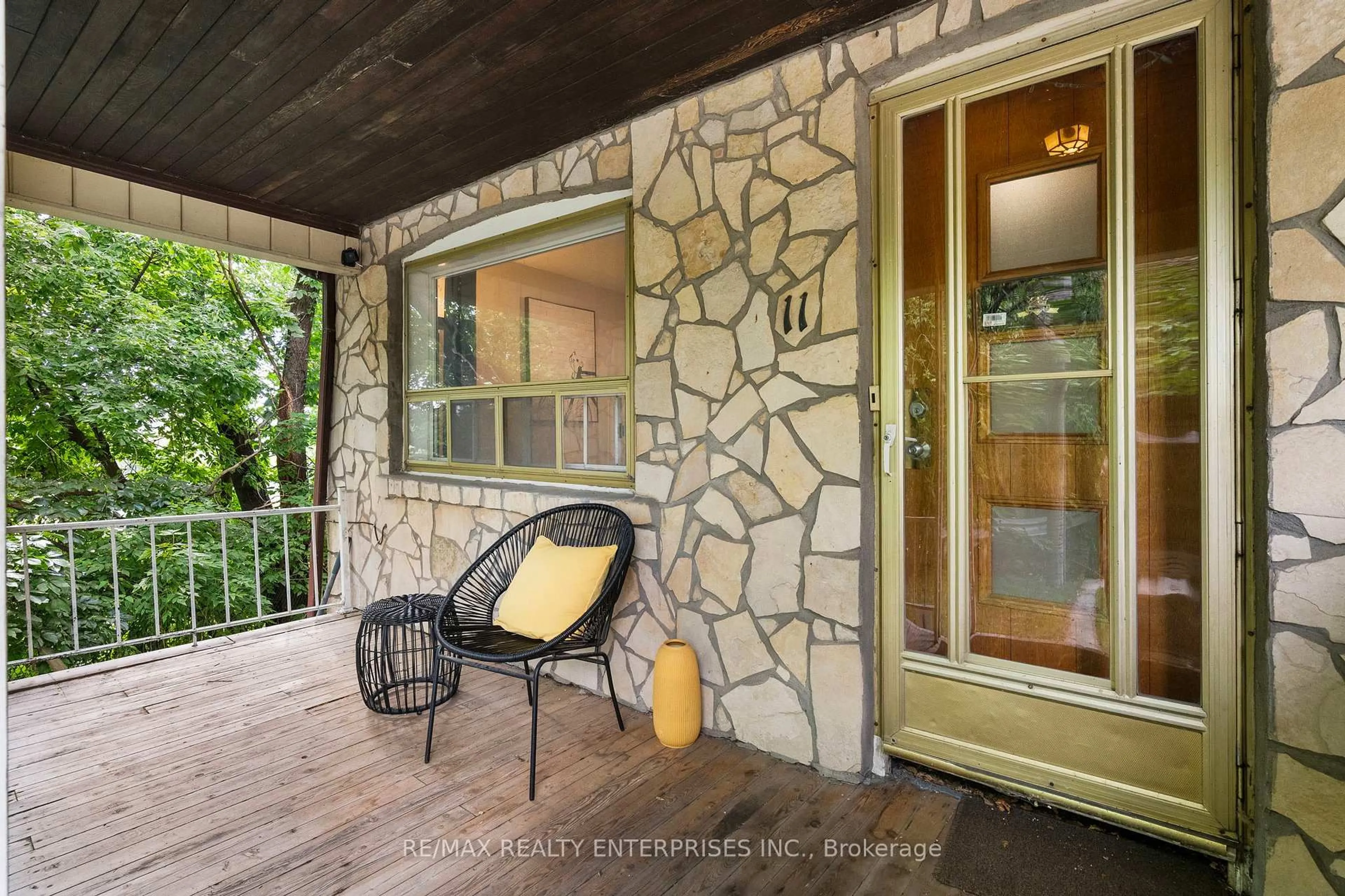 Patio, unknown for 11 Humber Hill Ave, Toronto Ontario M6S 4R9