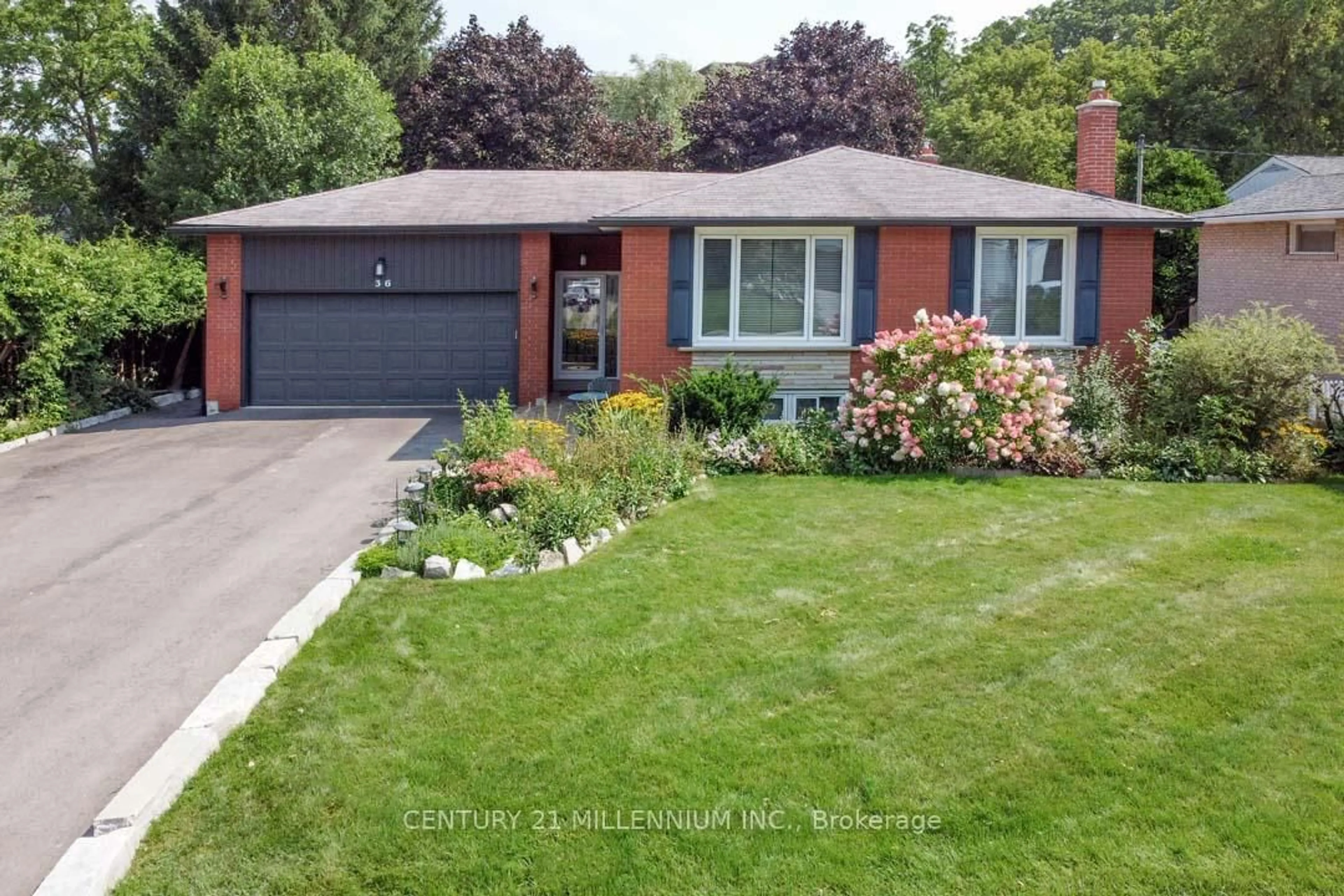 Home with brick exterior material, street for 36 Hickman St, Caledon Ontario L7E 2N1