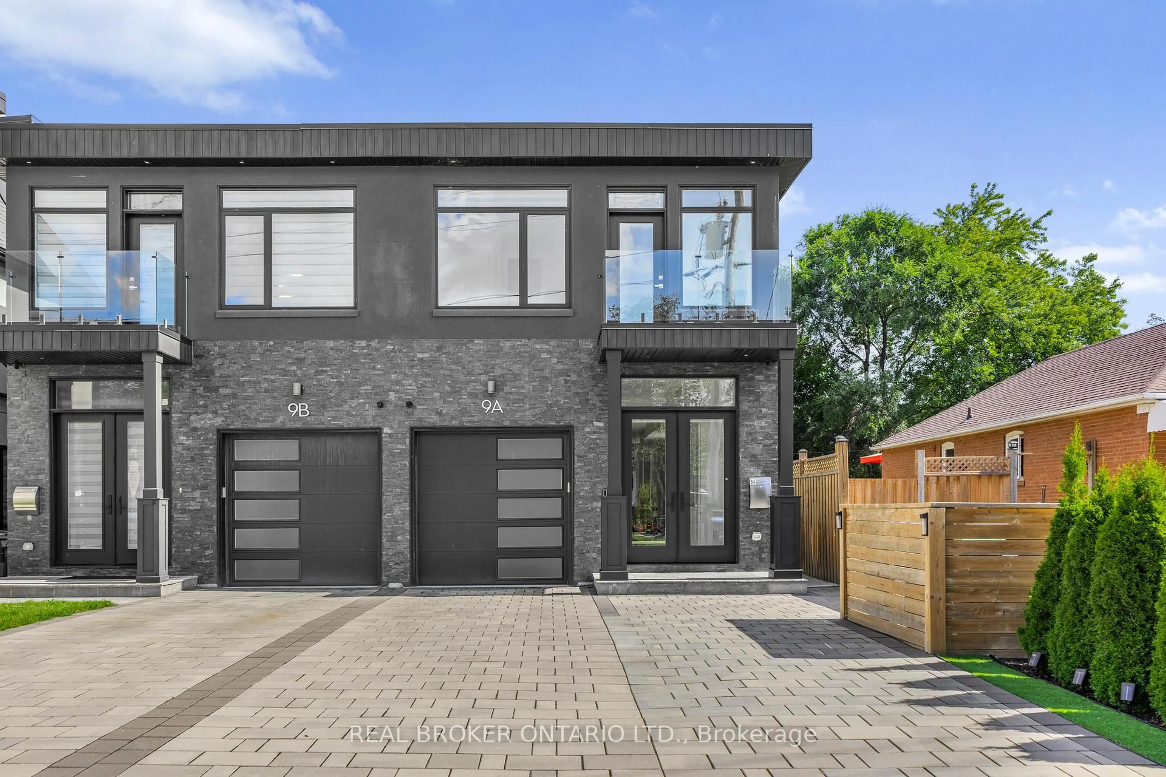 Home with brick exterior material, street for 9A Maple Avenue Ave, Mississauga Ontario L5H 2R9