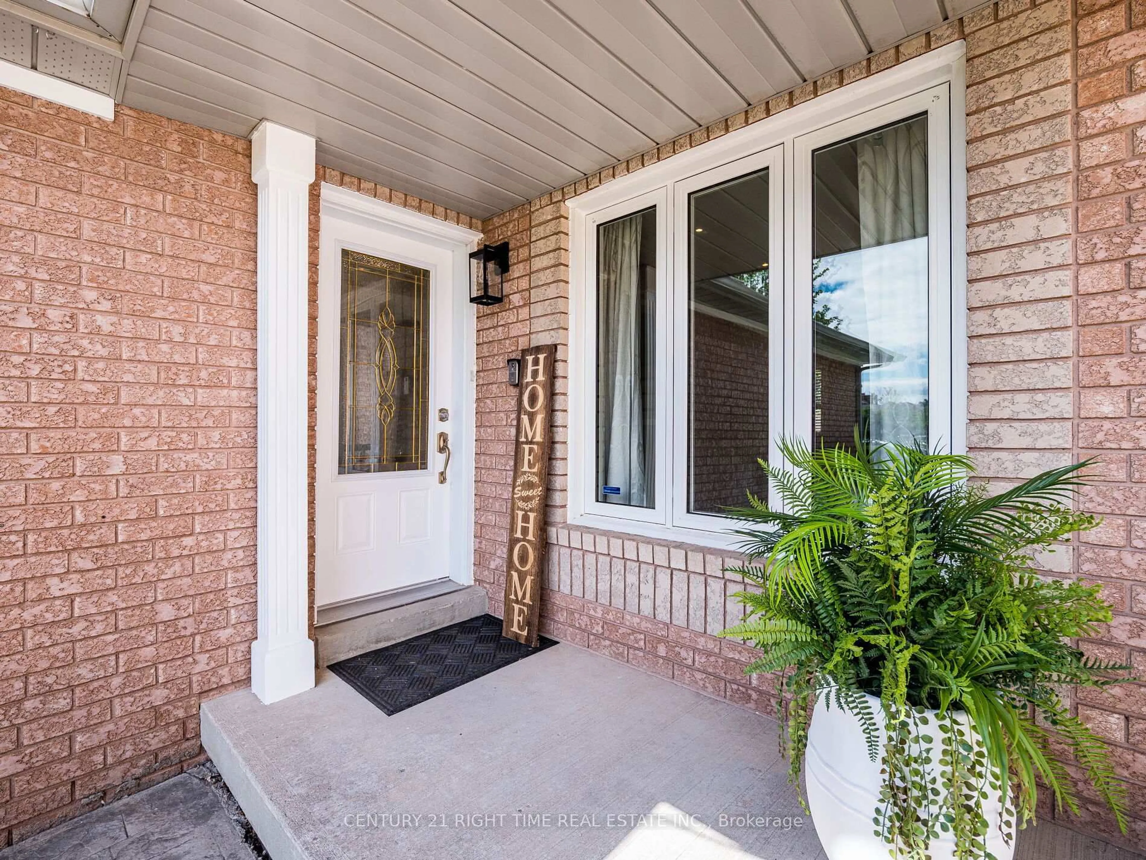 Home with brick exterior material, street for 6745 Dillingwood Drive Dr, Mississauga Ontario L5N 7A2