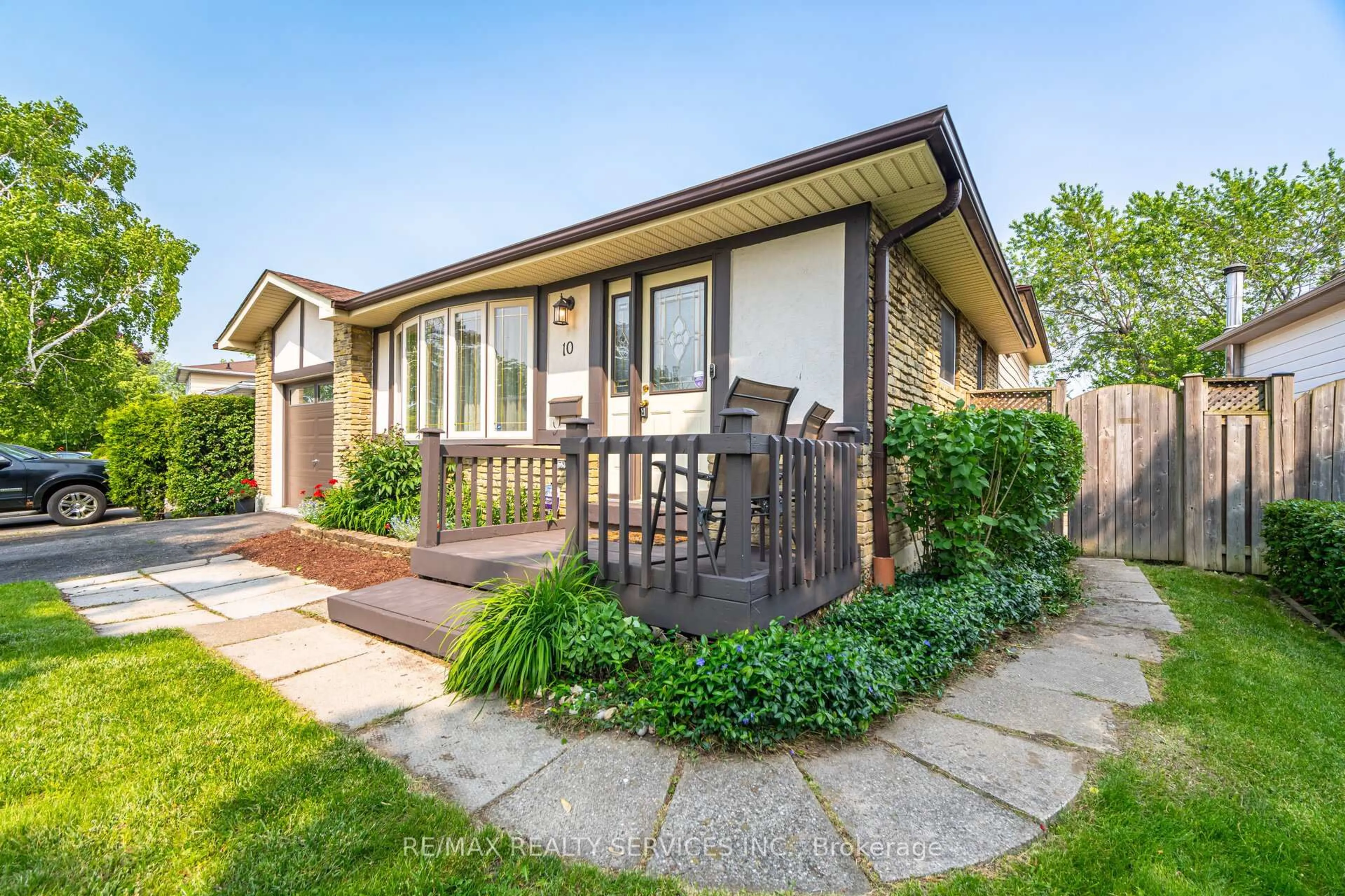 Home with brick exterior material, street for 10 Gatewood Dr, Brampton Ontario L6S 1Y9