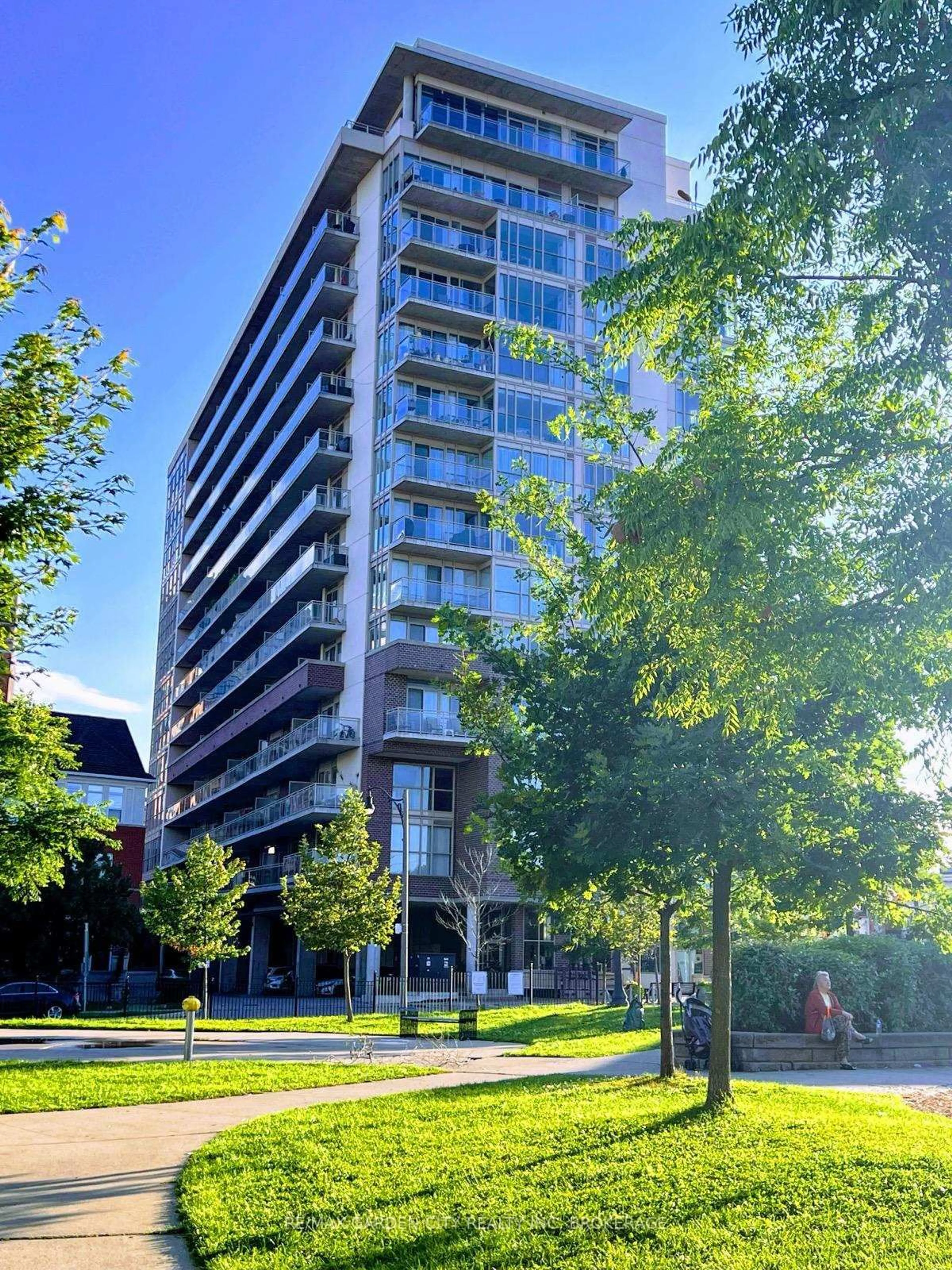 A pic from outside/outdoor area/front of a property/back of a property/a pic from drone, building for 5101 Dundas St #1402, Toronto Ontario M9A 5G8