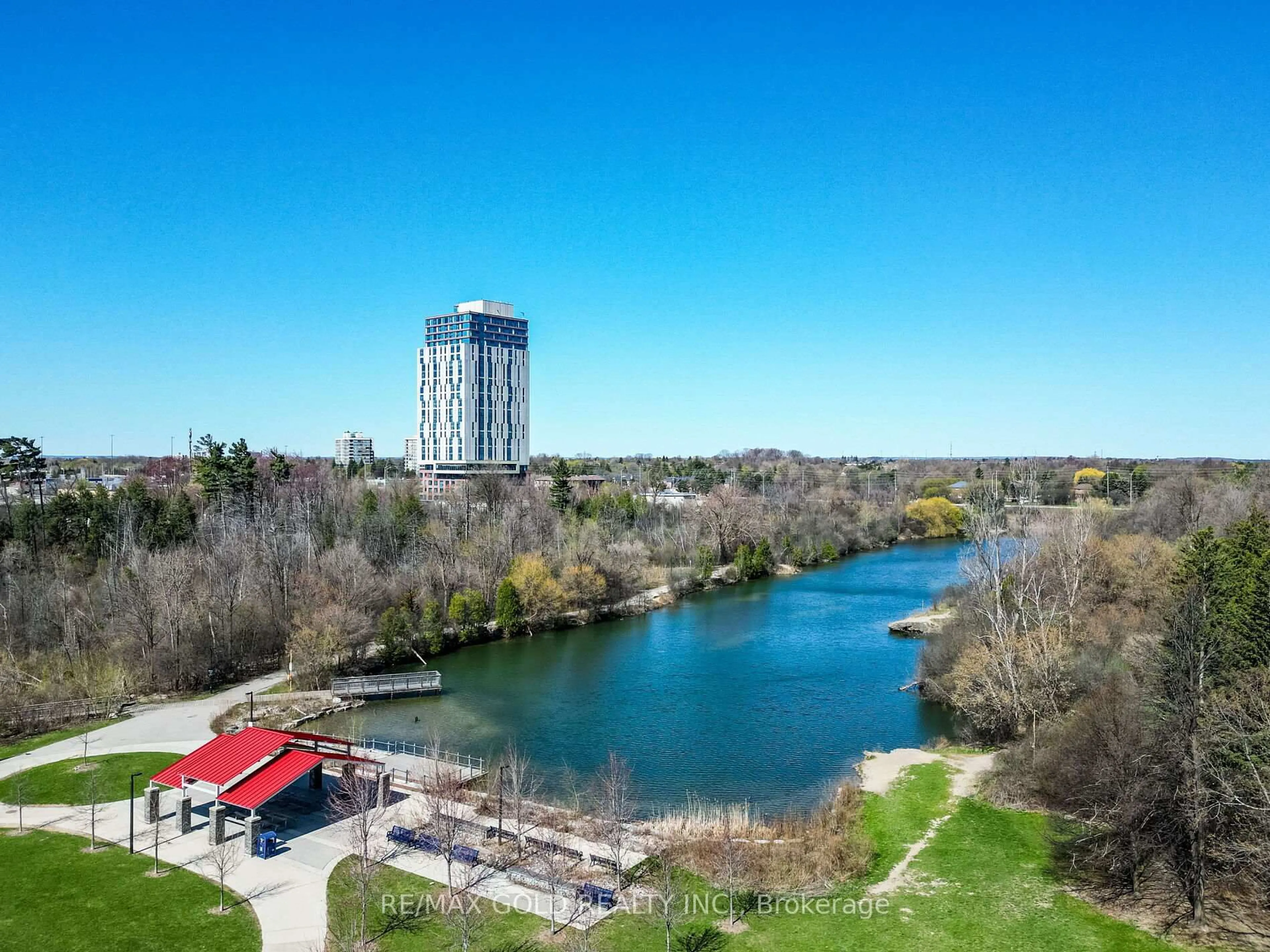 A pic from outside/outdoor area/front of a property/back of a property/a pic from drone, water/lake/river/ocean view for 4 Lisa St #610, Brampton Ontario L6T 4B6