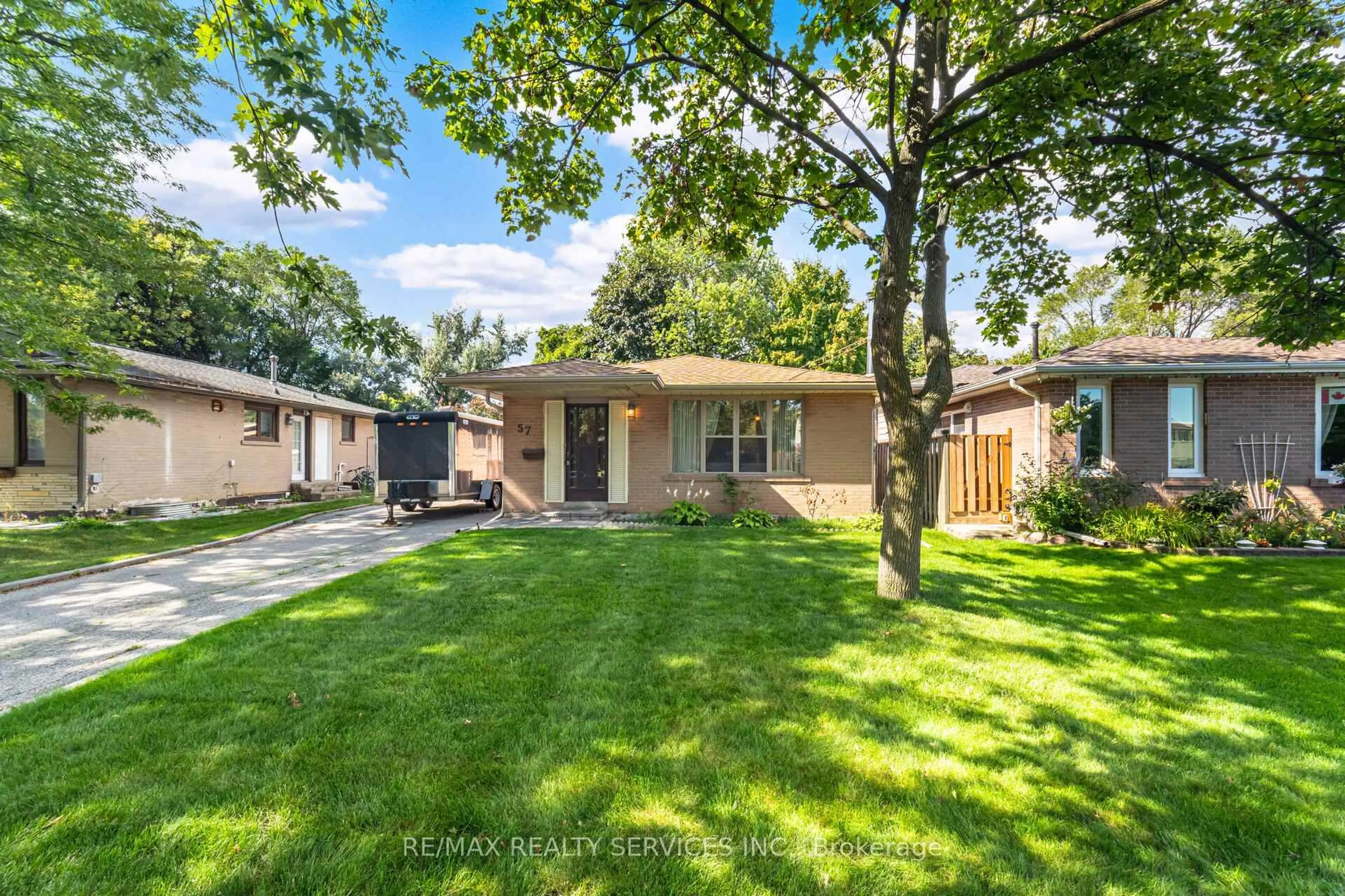 Unknown for 57 Esplanade Rd, Brampton Ontario L6T 2C6