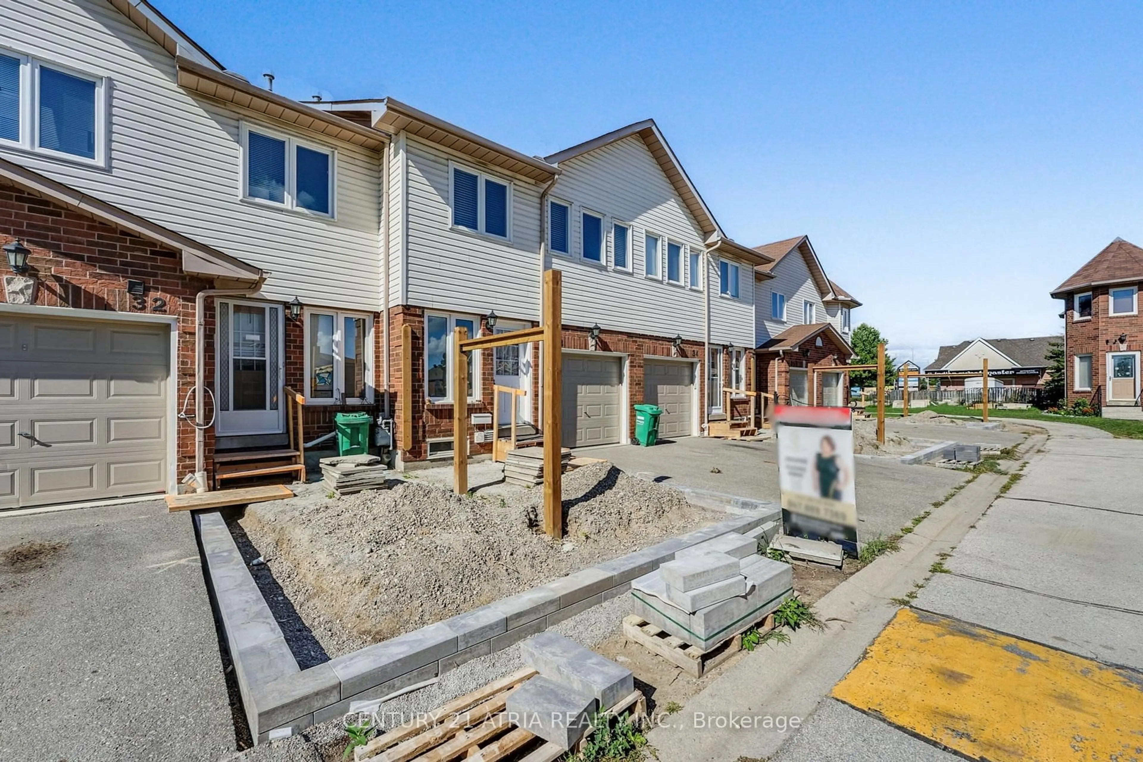 Unknown for 1485 Torrington Dr #33, Mississauga Ontario L5V 1Y3