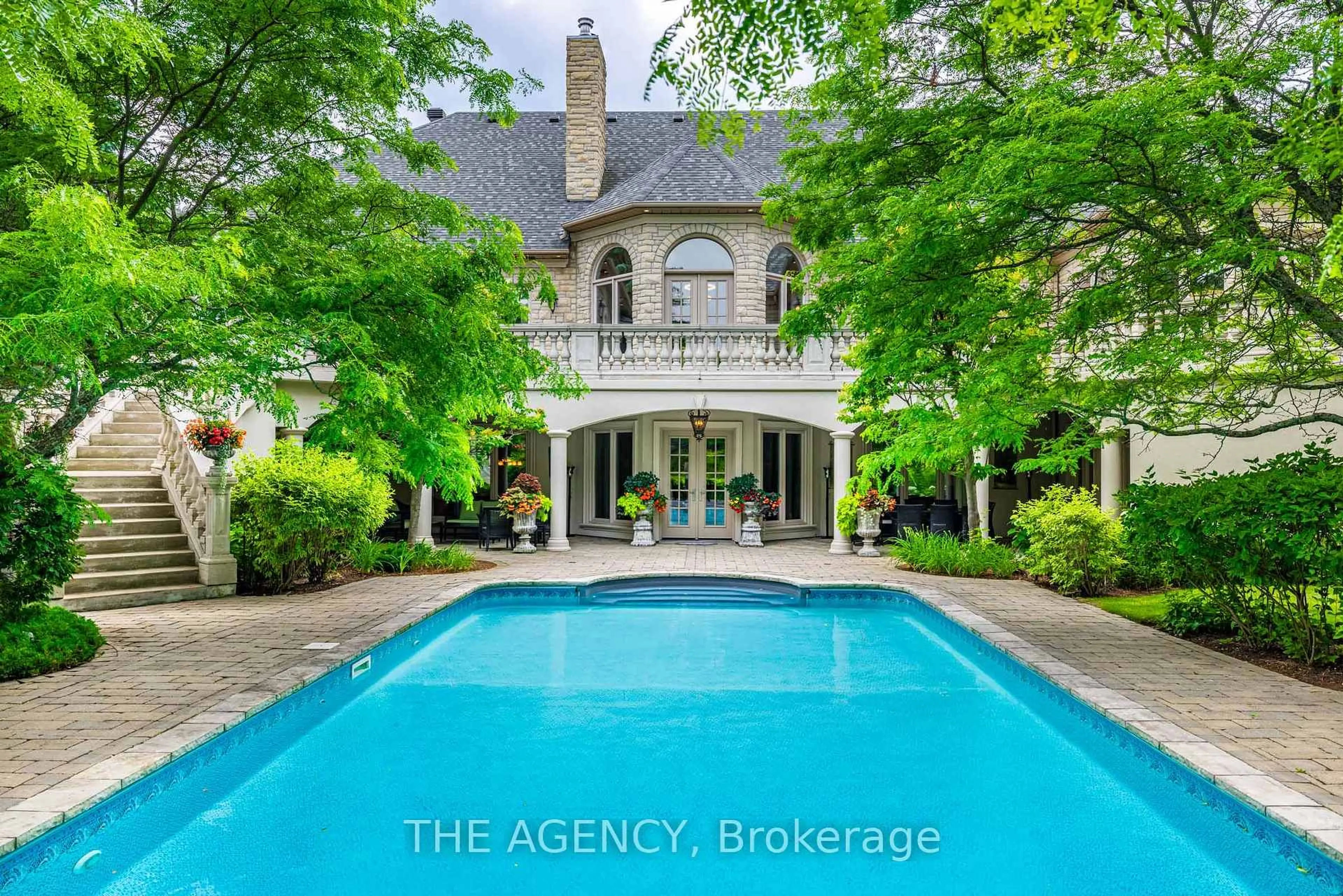 Pool for 18387 The Gore Rd, Caledon Ontario L7E 0X8