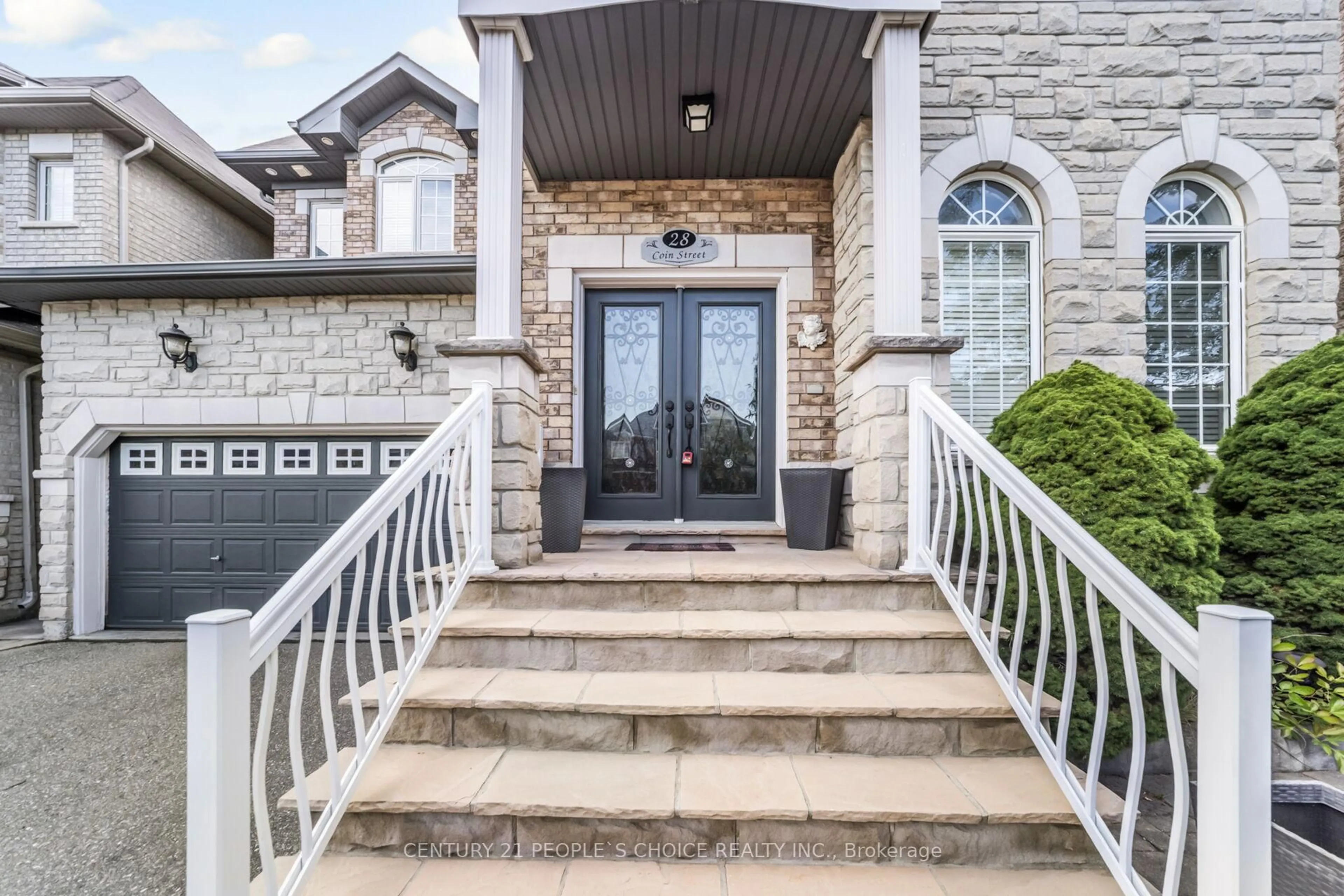 Unknown for 28 Coin St, Brampton Ontario L6Y 5R2