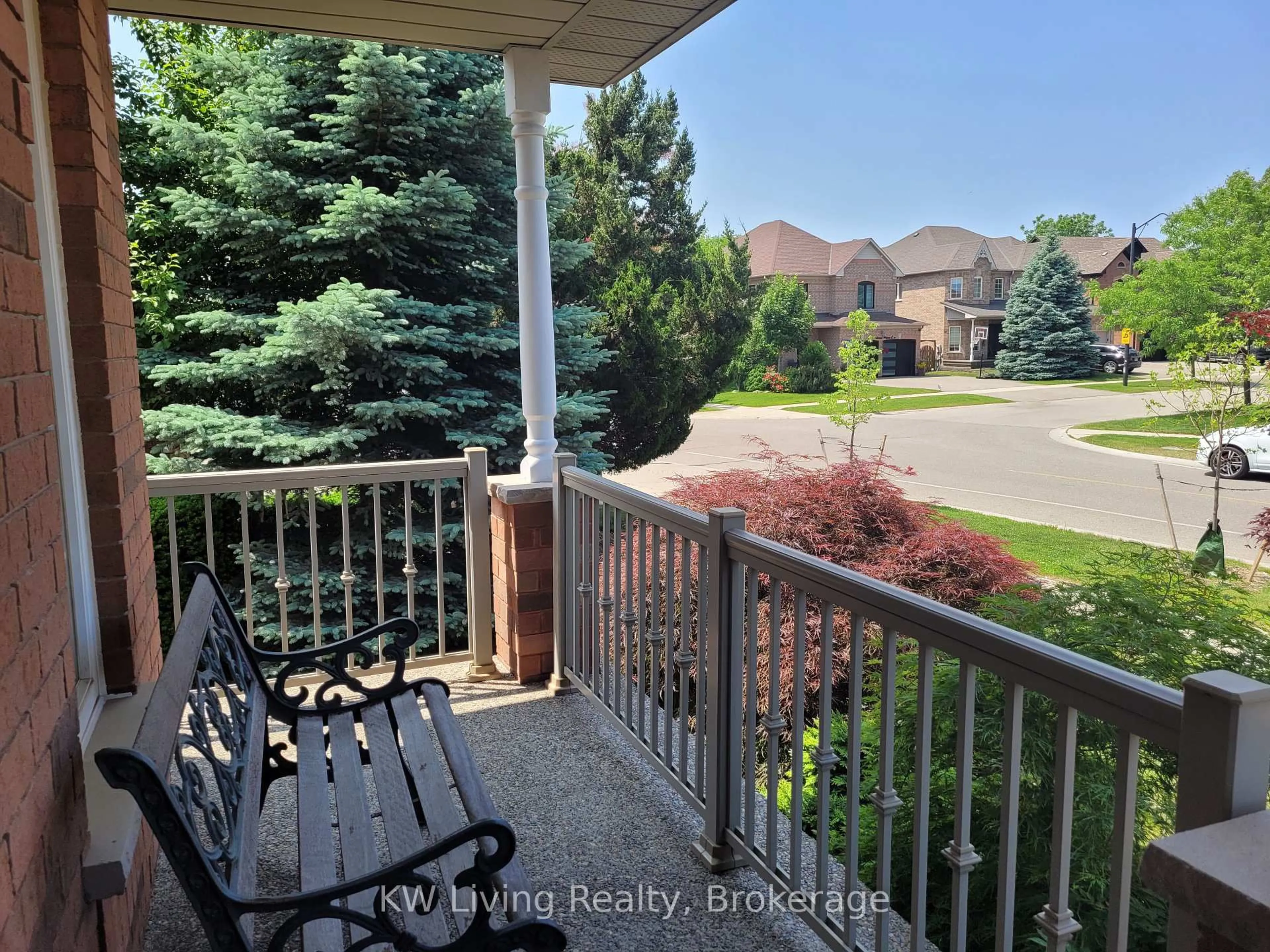 Unknown for 858 Silverthorn Mill Ave, Mississauga Ontario L5W 1B1