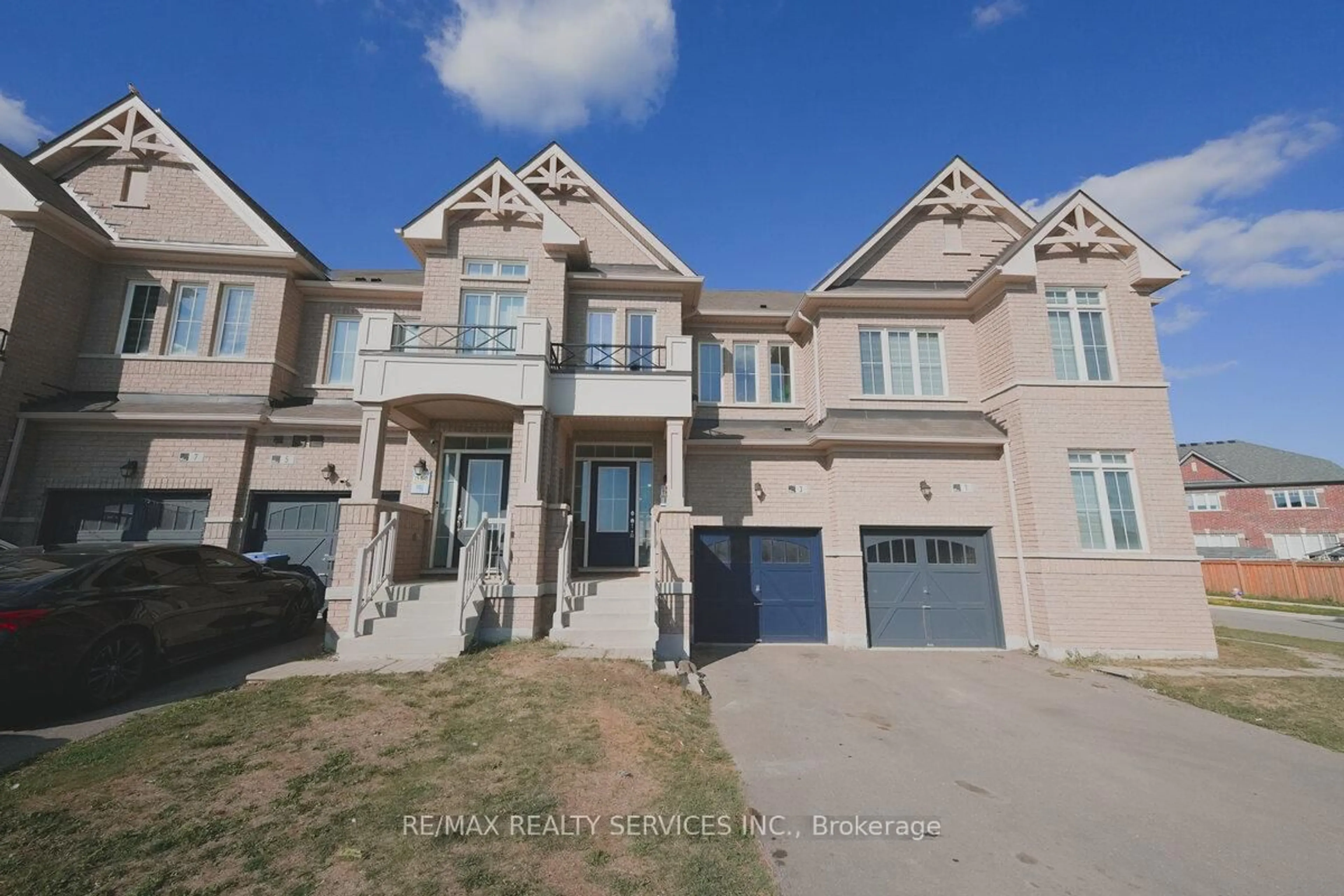 Home with brick exterior material, street for 3 Sparrowbrook St, Caledon Ontario L6V 4J2