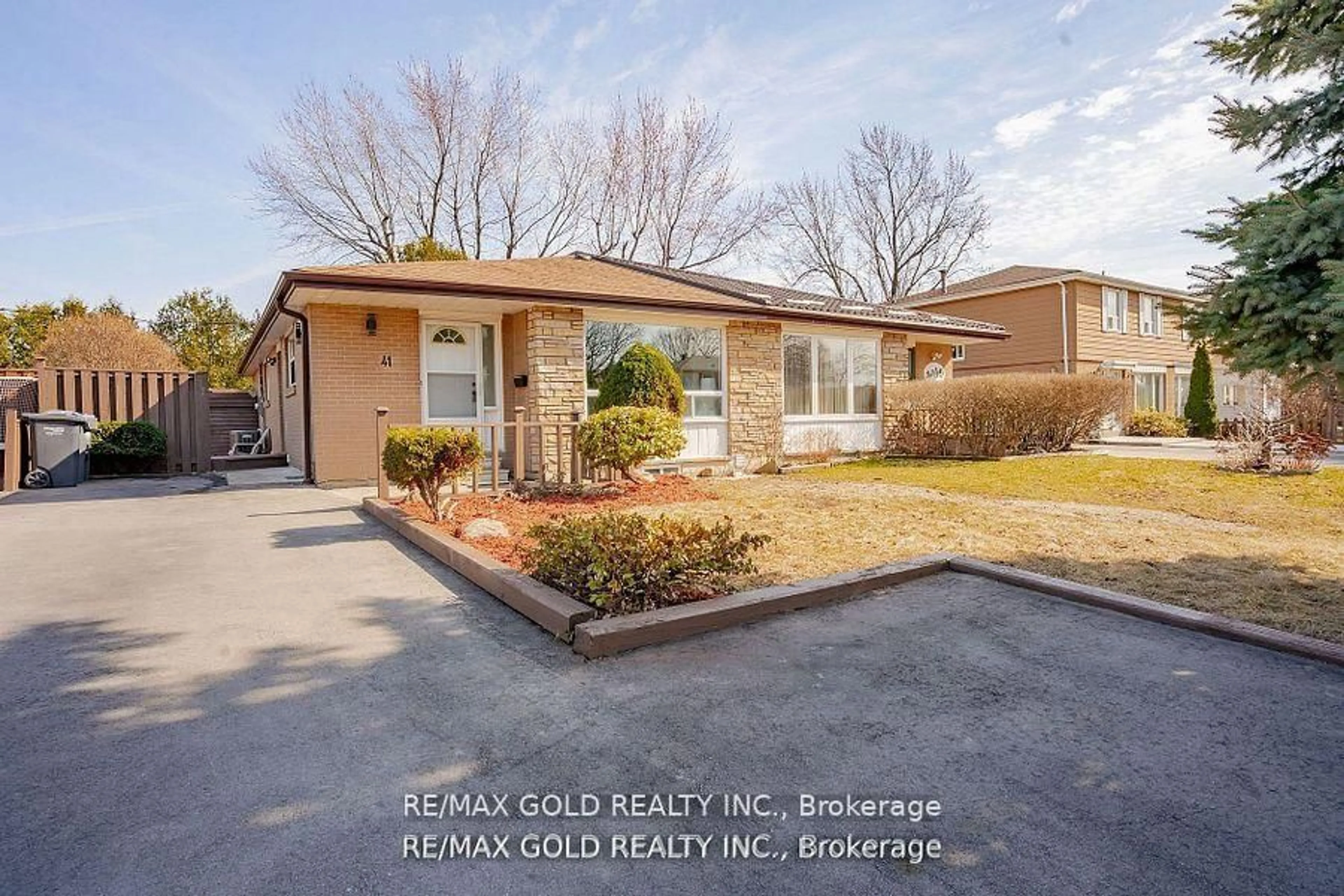 Home with brick exterior material, street for 41 Danesbury Cres, Brampton Ontario L6T 1T2