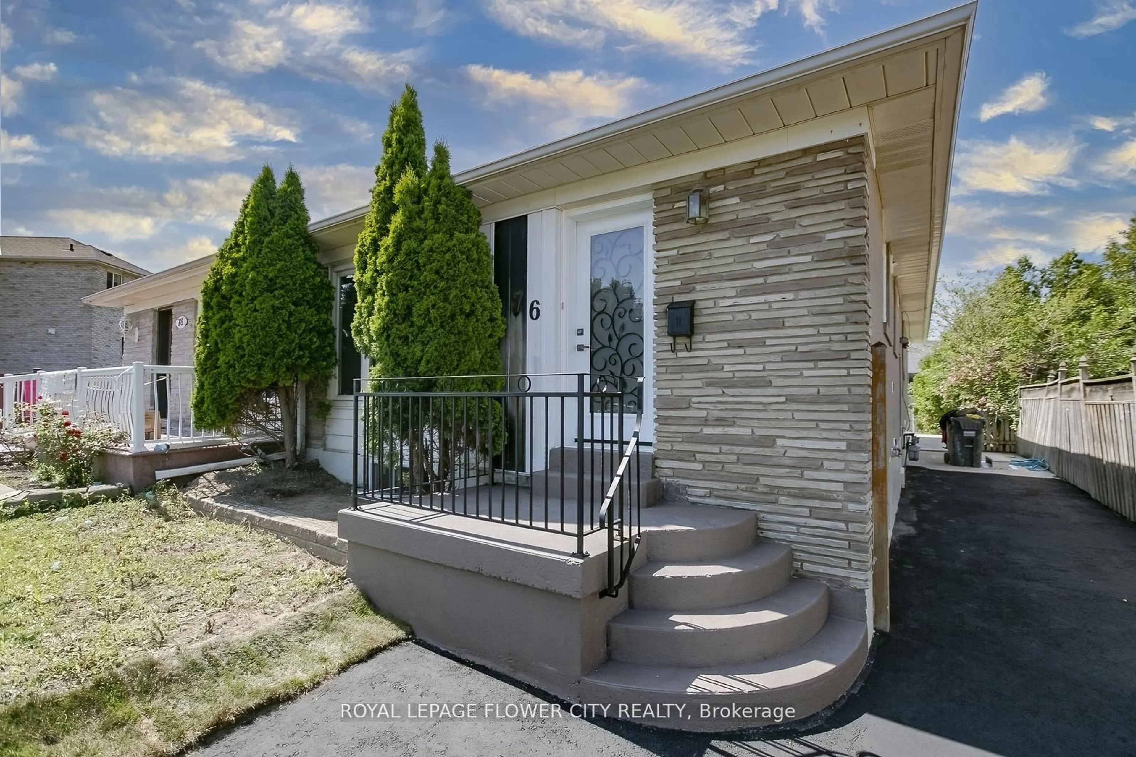 Unknown for 76 Northwood Dr, Brampton Ontario L6X 2L2