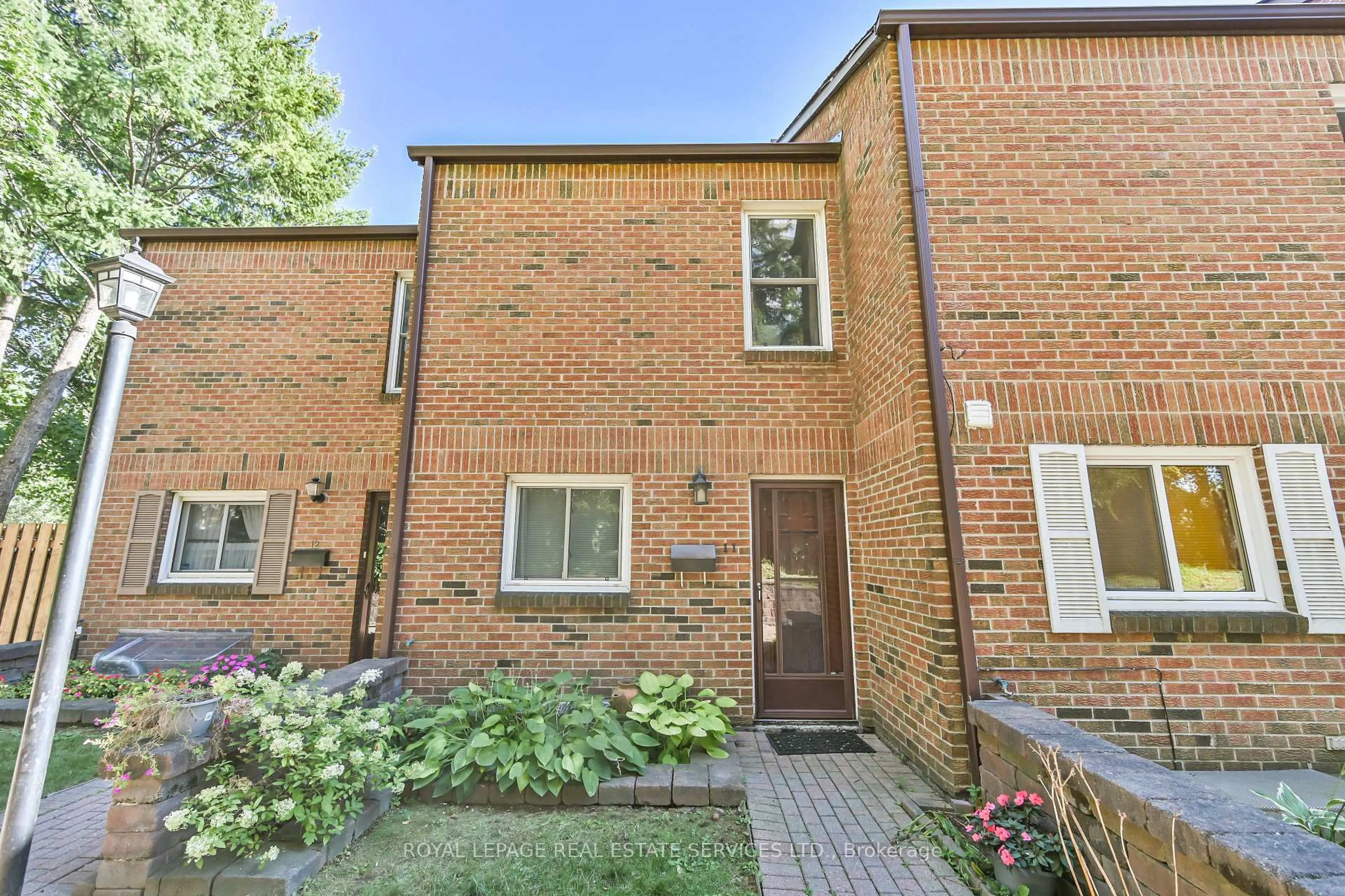 Home with brick exterior material, street for 442 Perth Ave #11, Toronto Ontario M6P 3Y7
