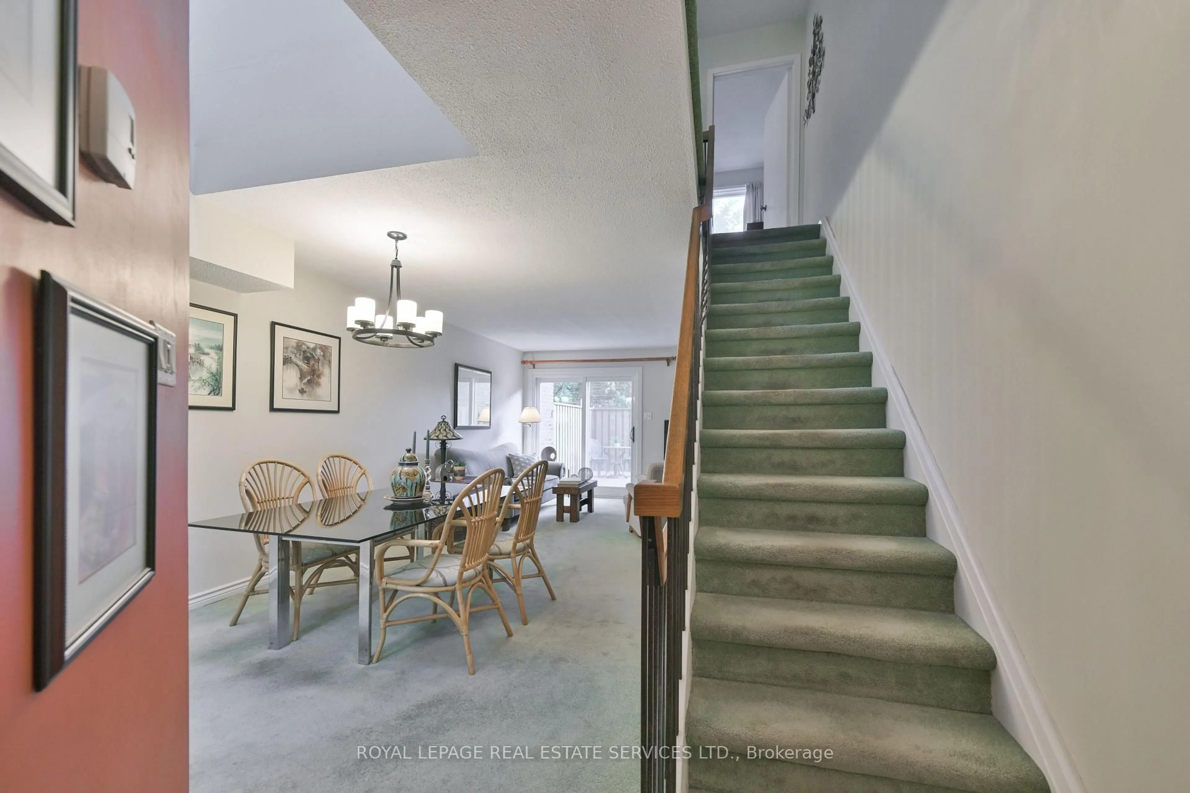 Unknown for 442 Perth Ave #11, Toronto Ontario M6P 3Y7