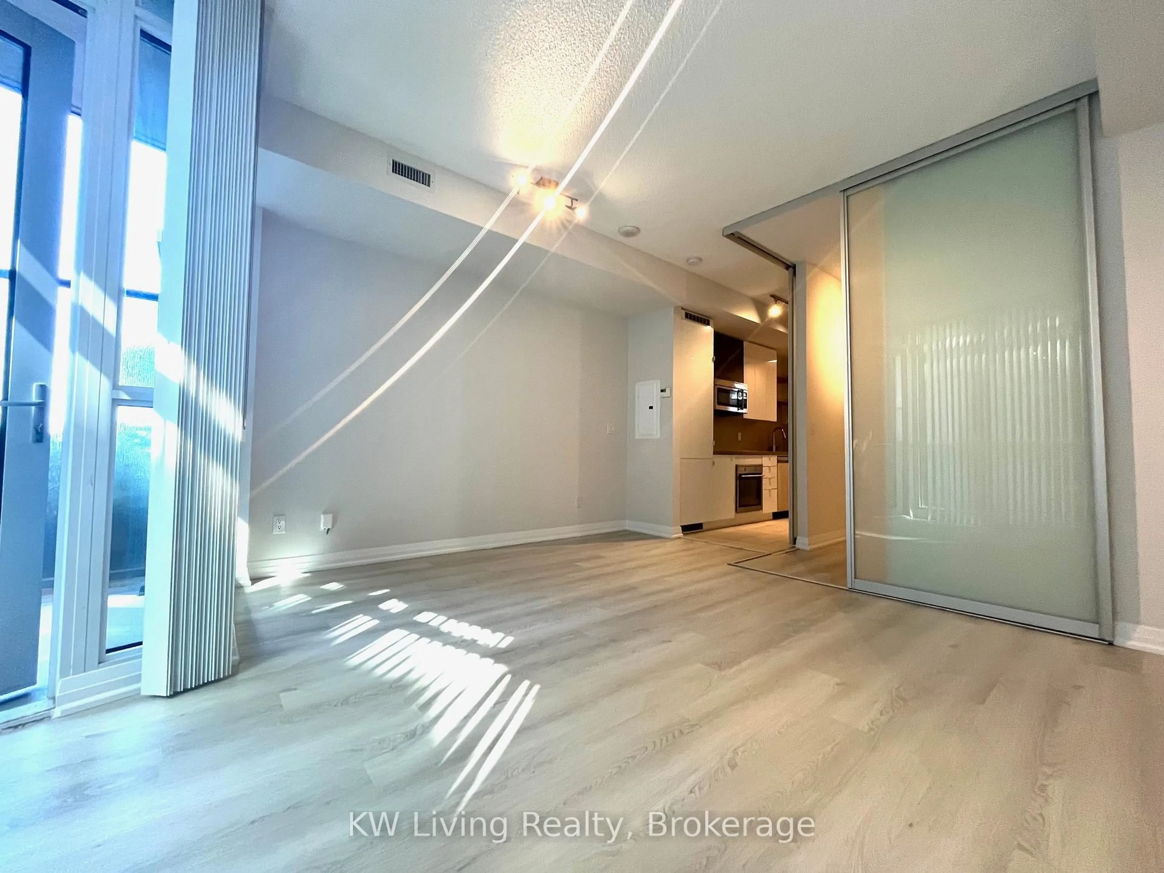 Unknown for 60 Annie Craig Dr #311, Toronto Ontario M8V 0C5