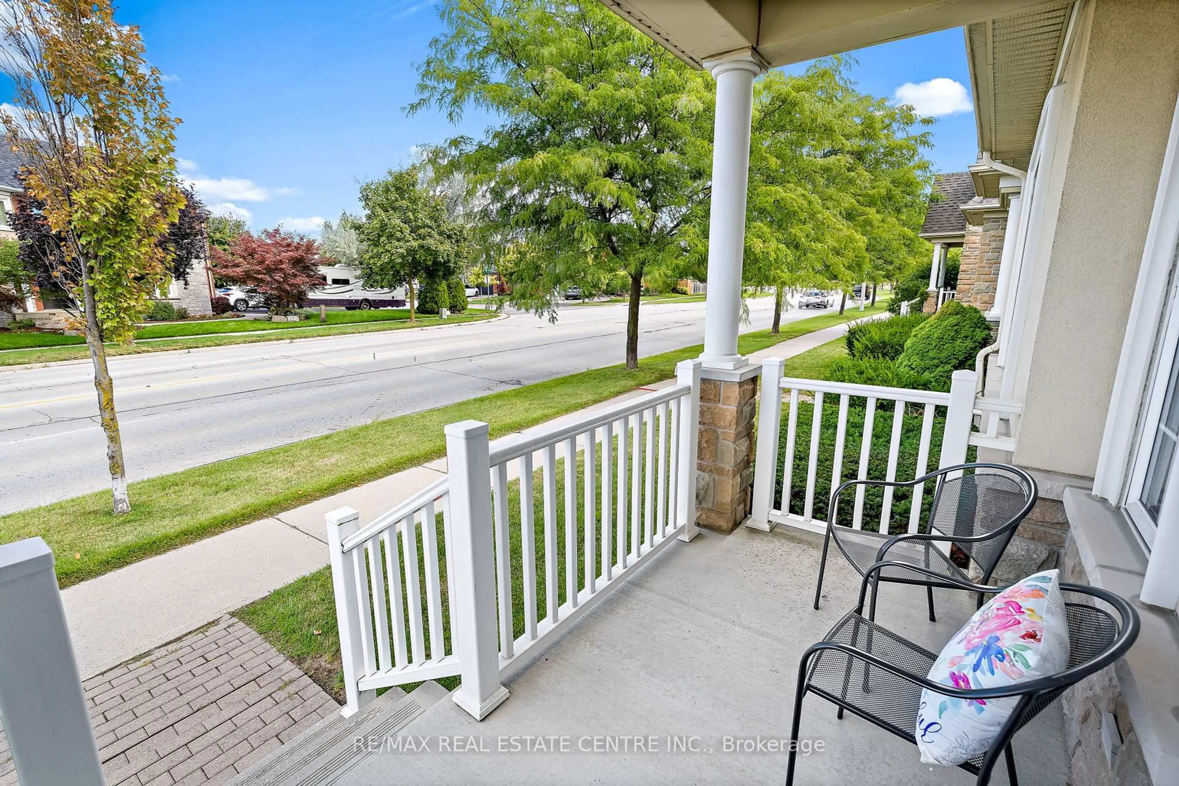Patio, unknown for 48 Garrison Sq, Halton Hills Ontario L7G 0B9