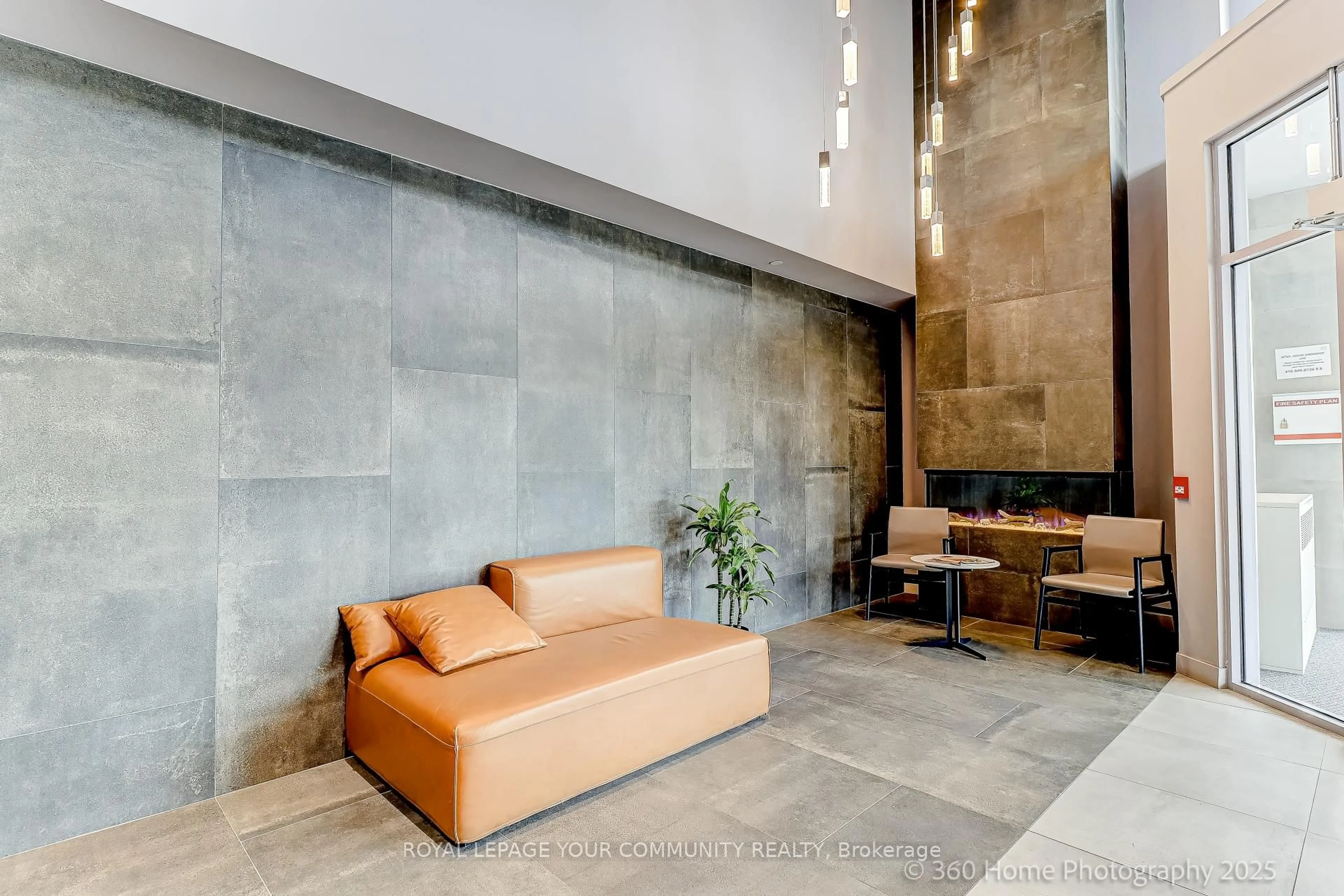 Lobby for 2433 Dufferin St #506, Toronto Ontario M6M 3T3