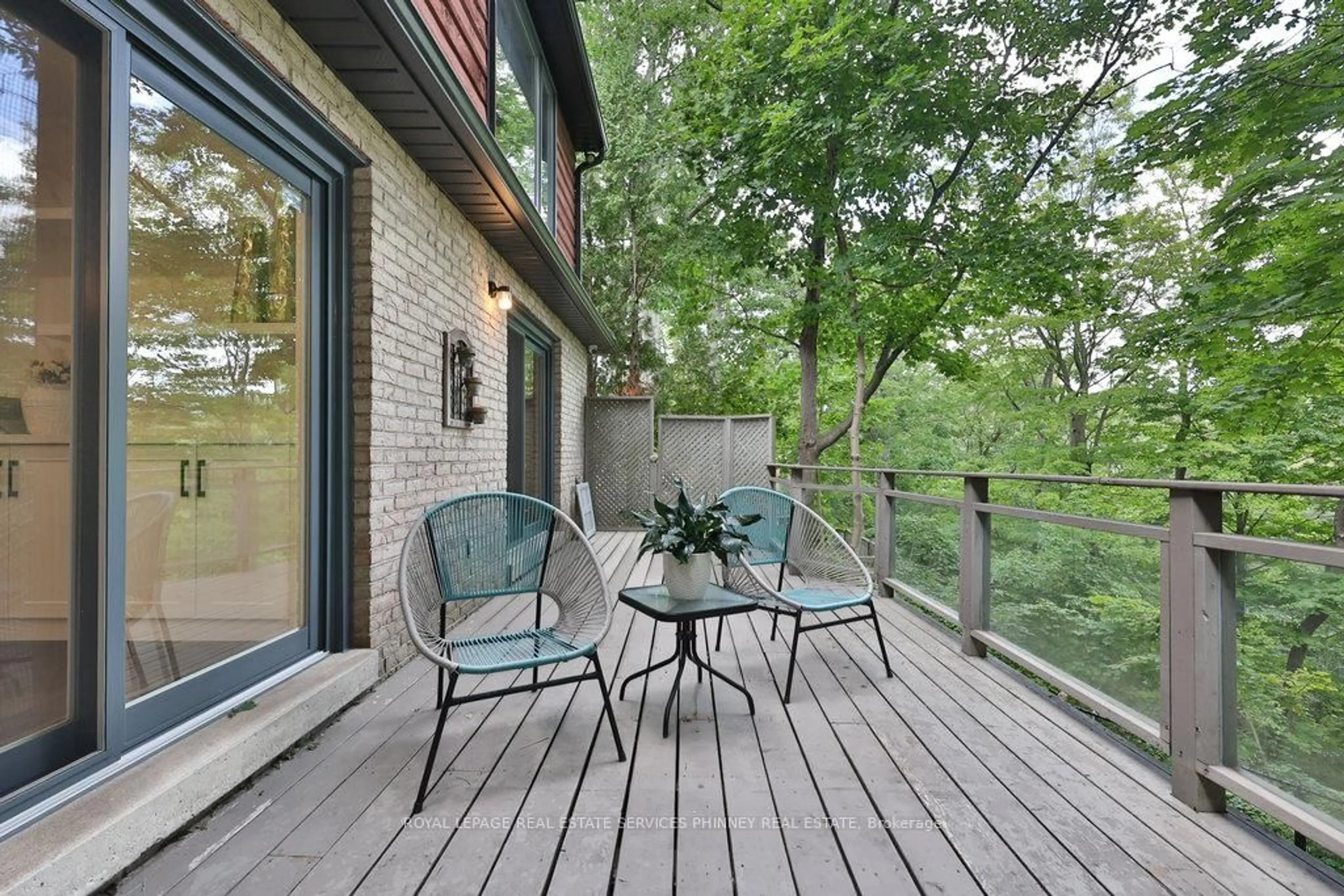 Patio, water/lake/river/ocean view for 1033 Wenleigh Crt, Mississauga Ontario L5H 1M7