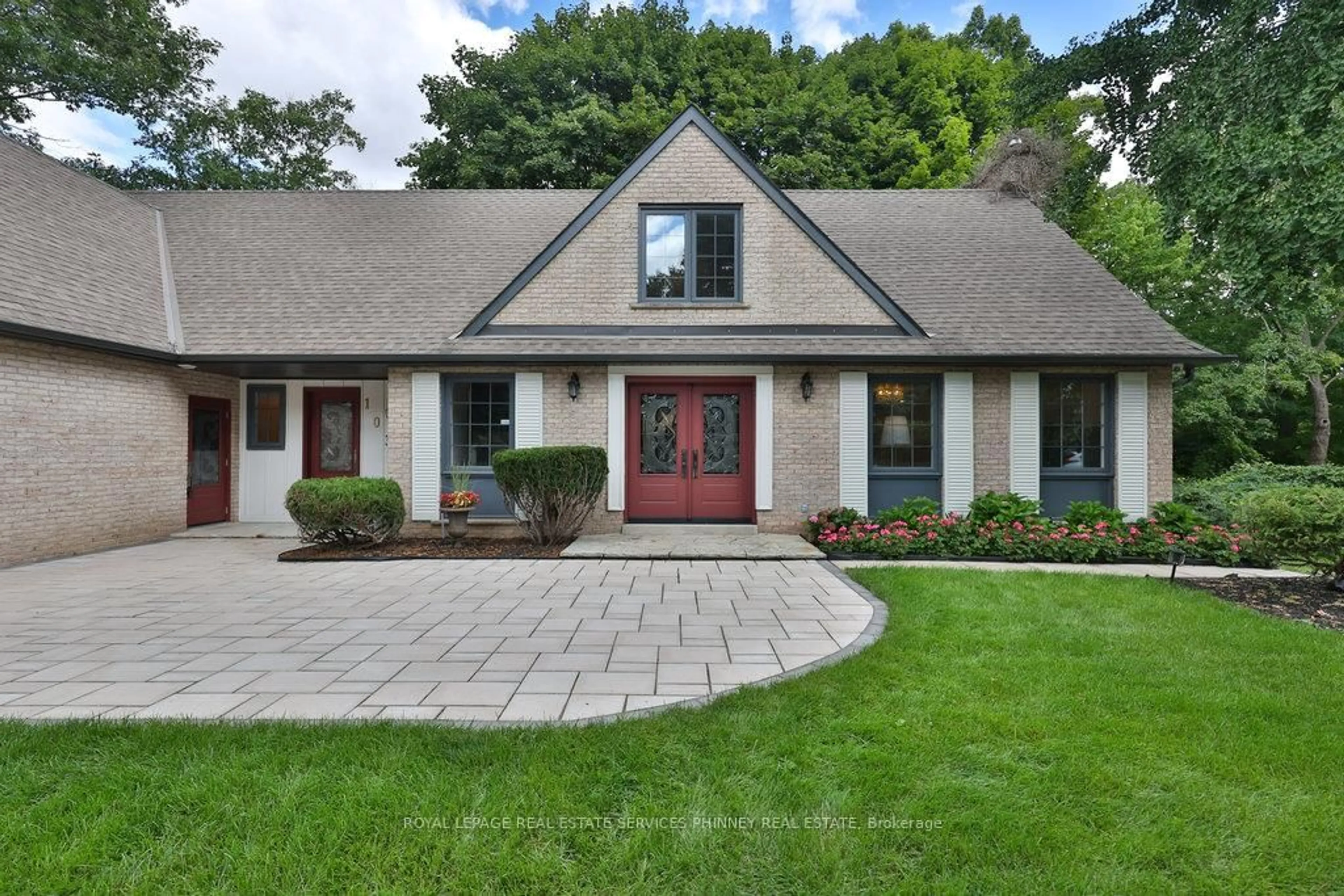 Home with brick exterior material, street for 1033 Wenleigh Crt, Mississauga Ontario L5H 1M7