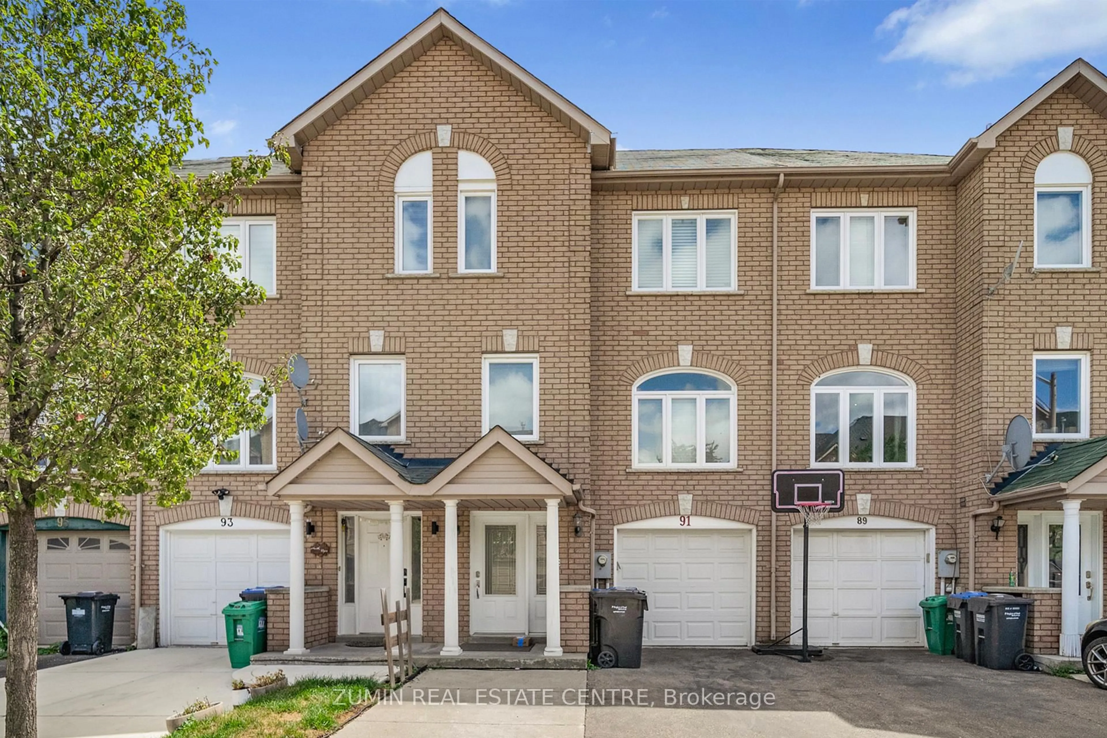 Home with brick exterior material, street for 91 Provincial Pl, Brampton Ontario L6S 6C5