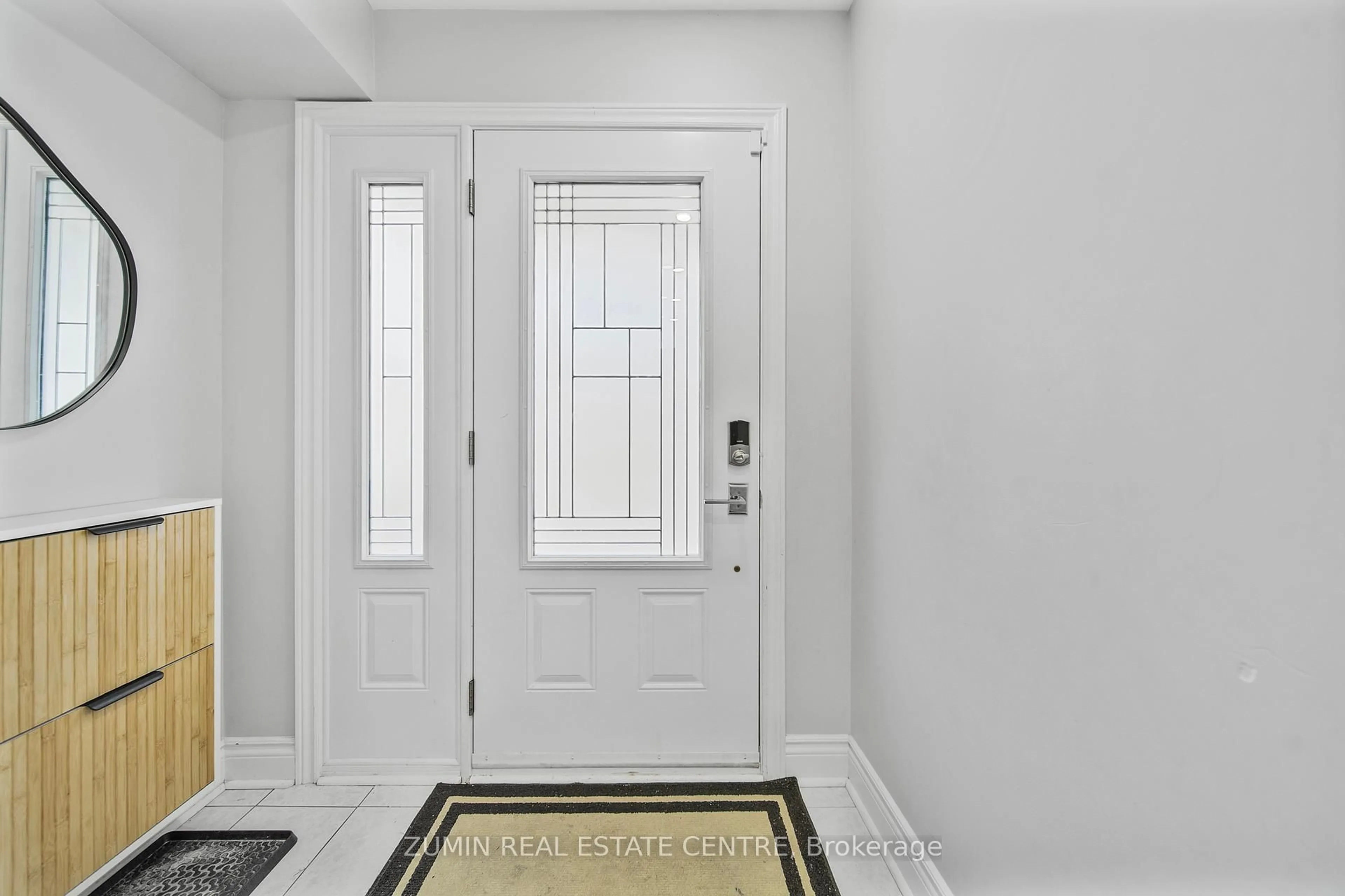 Indoor entryway for 91 Provincial Pl, Brampton Ontario L6S 6C5