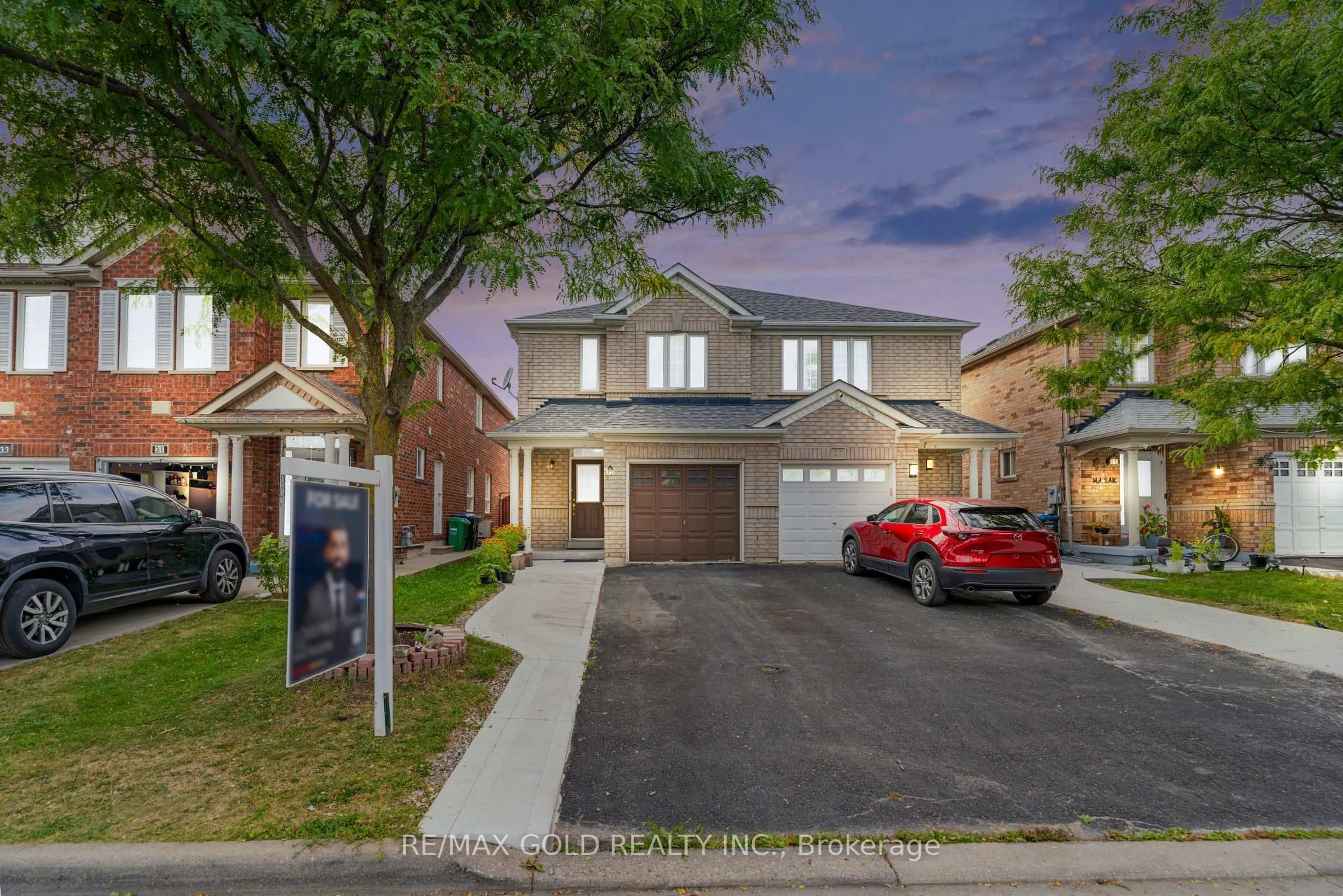 Home with brick exterior material, street for 29 Sand Cherry Cres, Brampton Ontario L6R 3A9