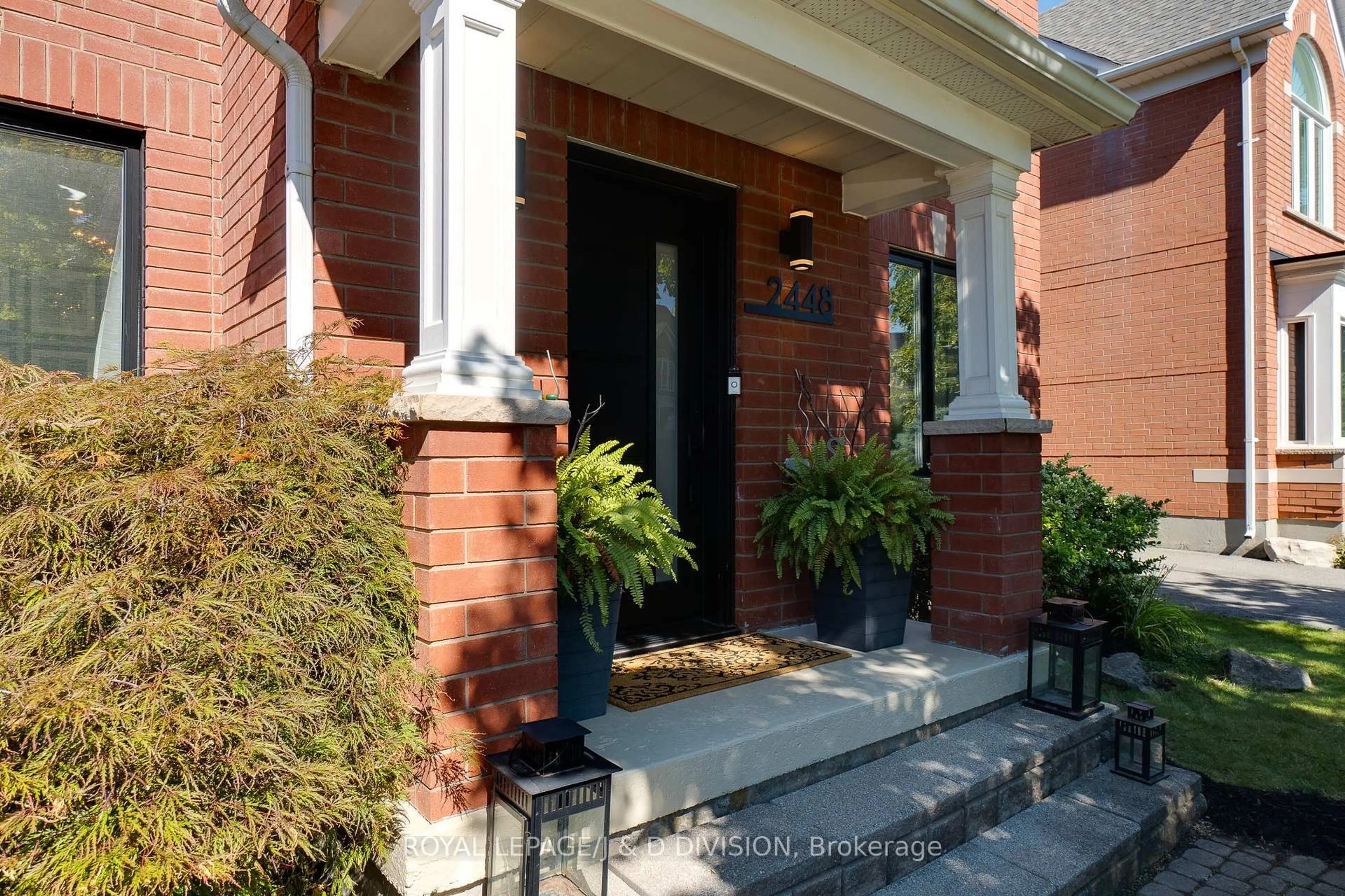 Home with brick exterior material, street for 2448 Capilano Cres, Oakville Ontario L6H 6L3