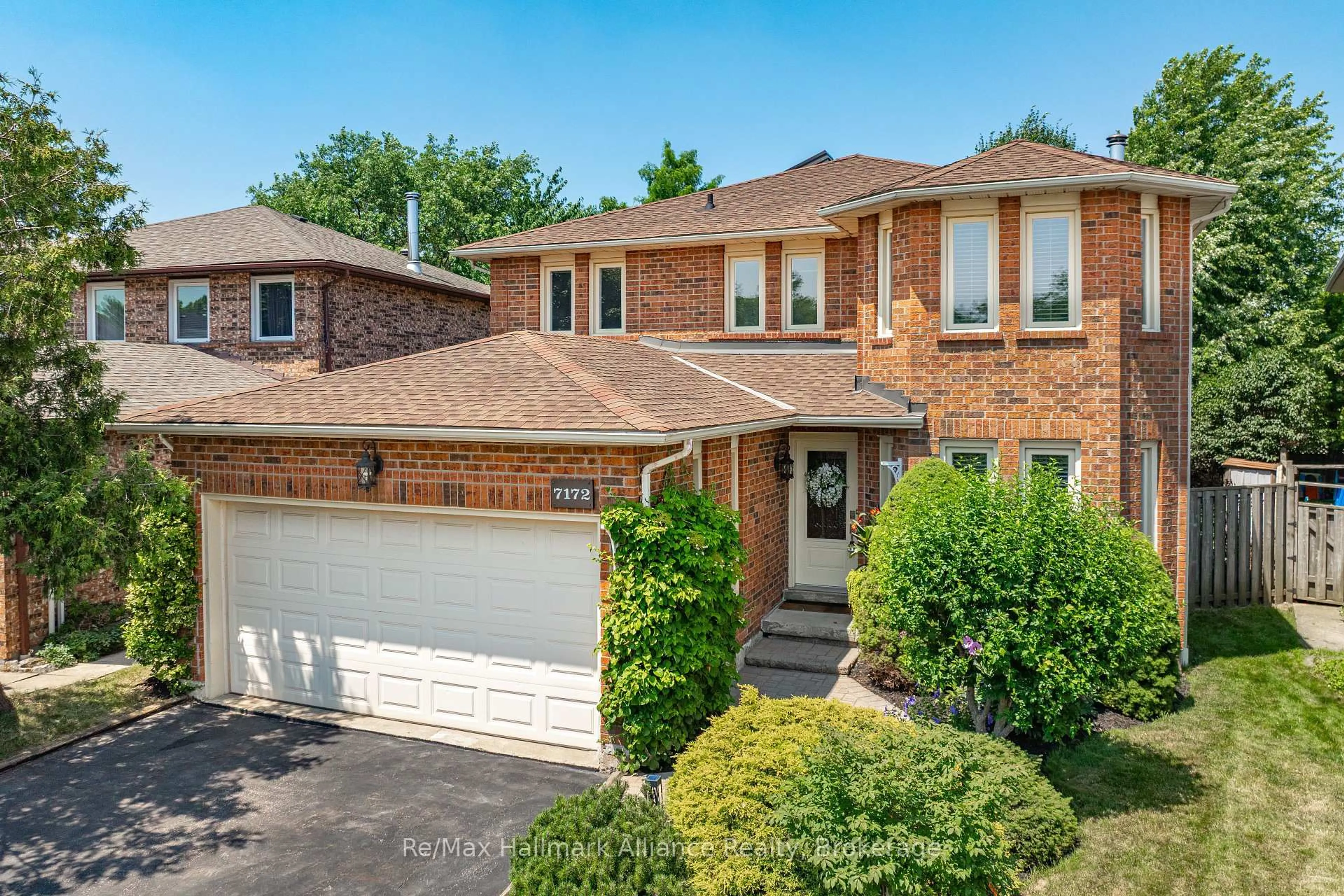 Home with brick exterior material, street for 7172 Baywood Crt, Mississauga Ontario L5N 5N5