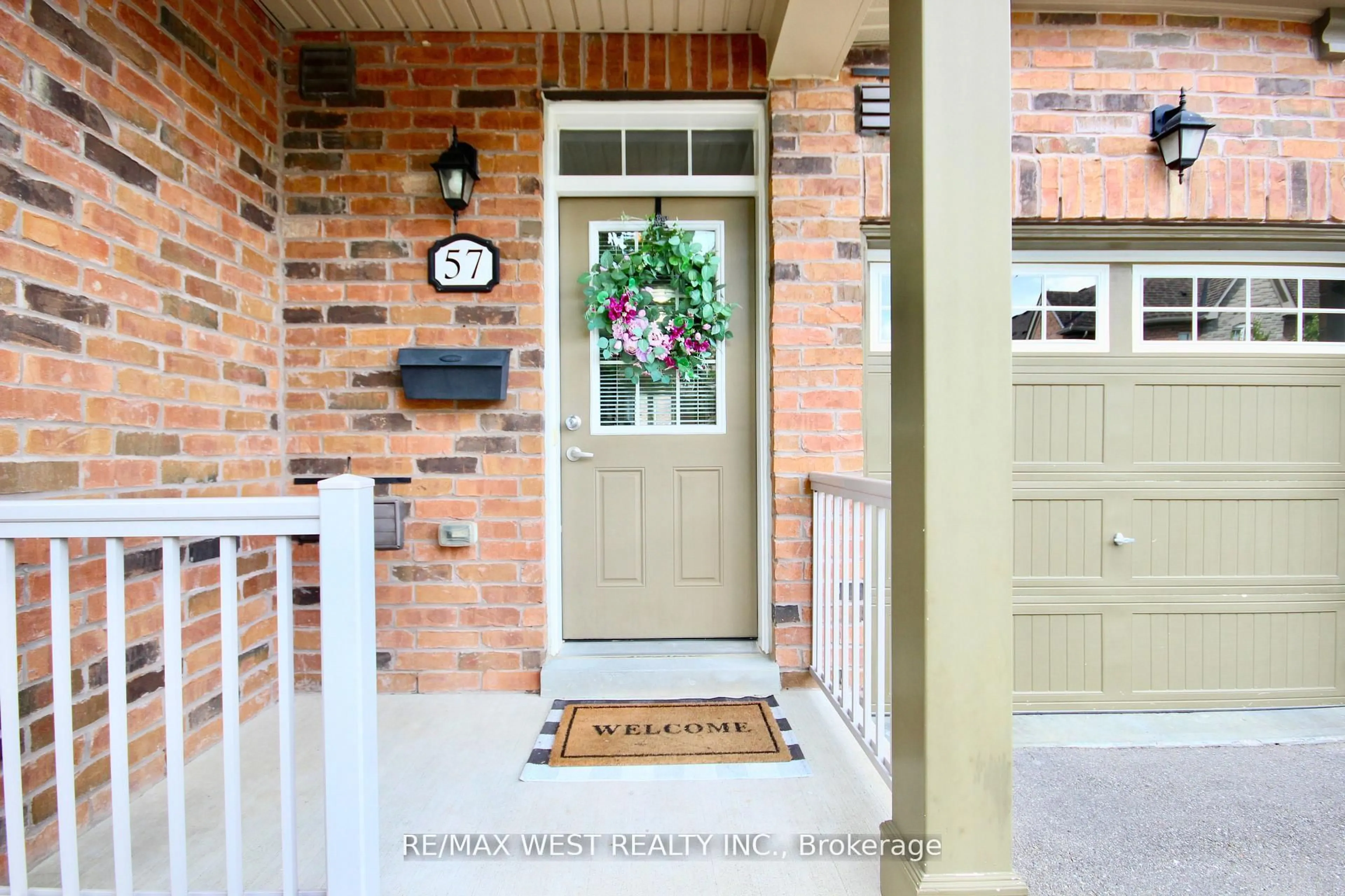 Indoor entryway for 57 Utopia Way, Brampton Ontario L6P 0X1