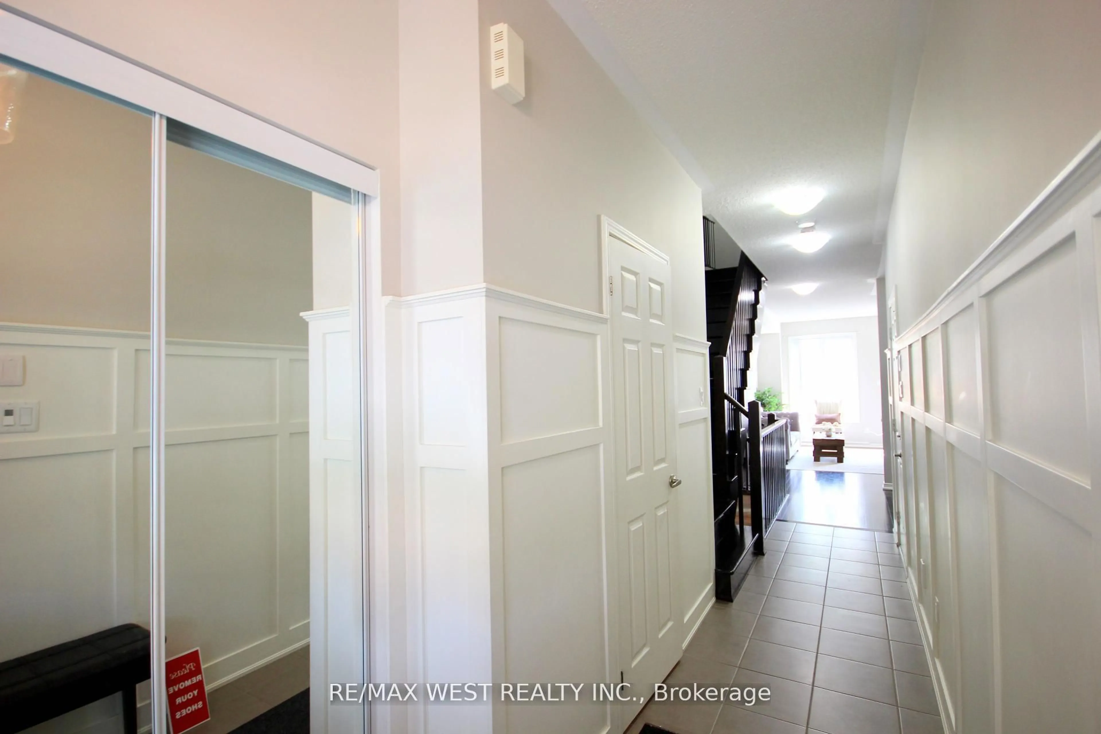 Indoor entryway for 57 Utopia Way, Brampton Ontario L6P 0X1