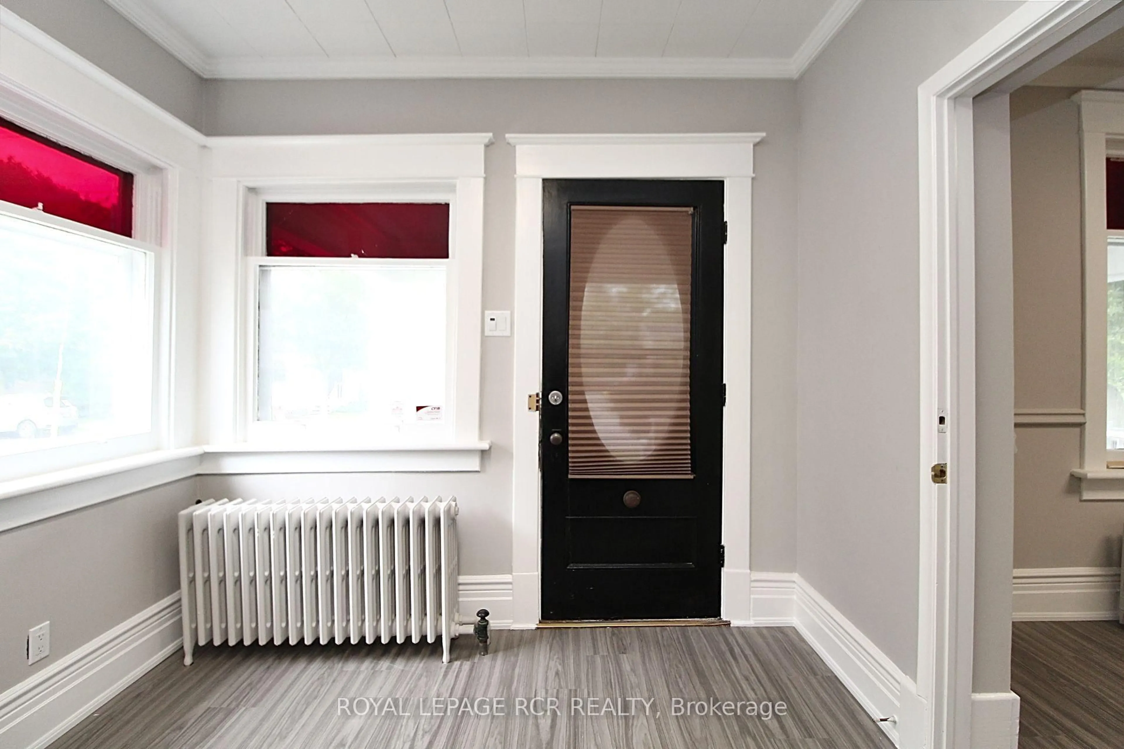 Indoor entryway for 69 King St, Caledon Ontario L7E 1A2
