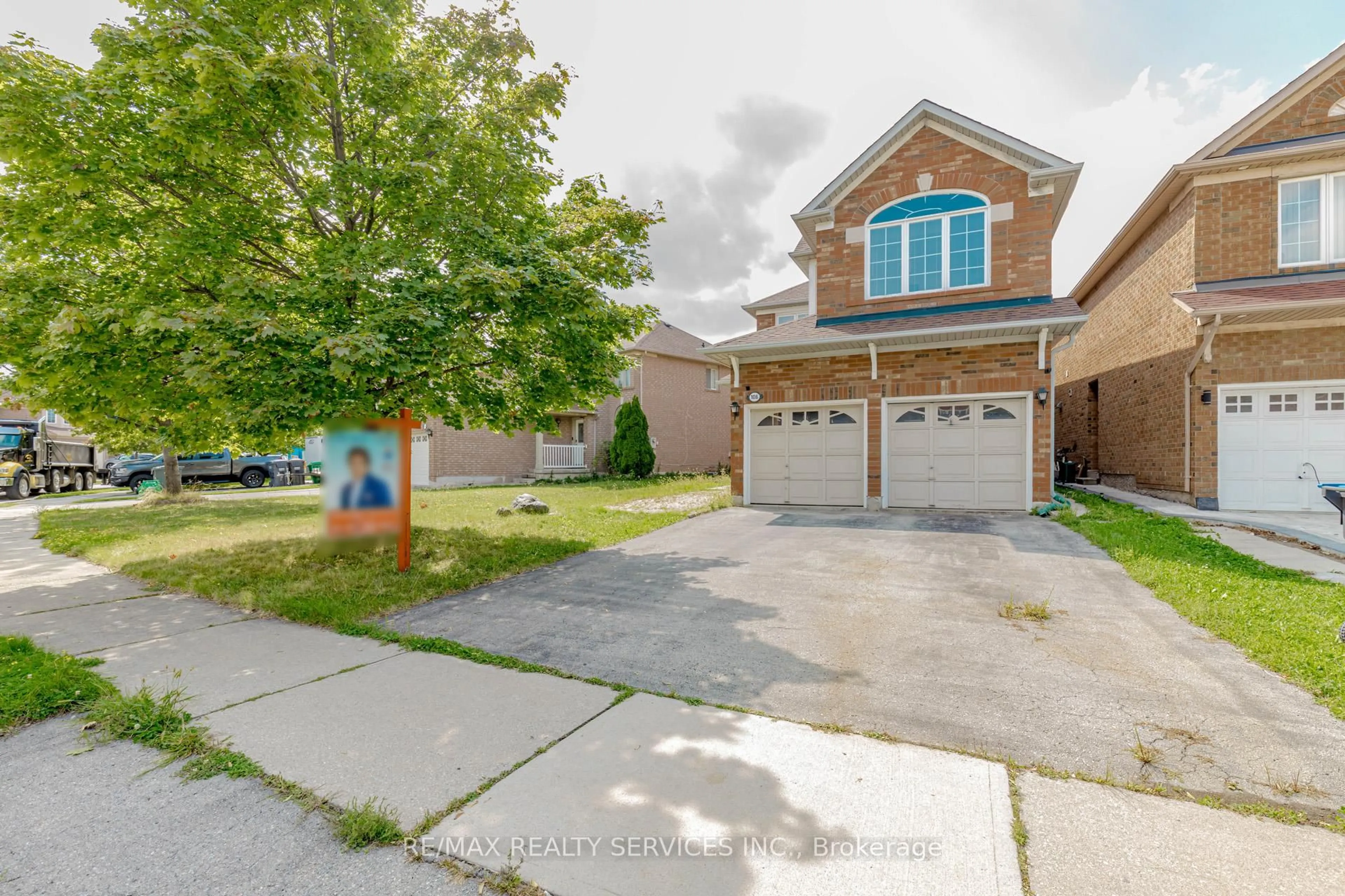 Unknown for 106 Narrow Valley Cres, Brampton Ontario L6R 2M6
