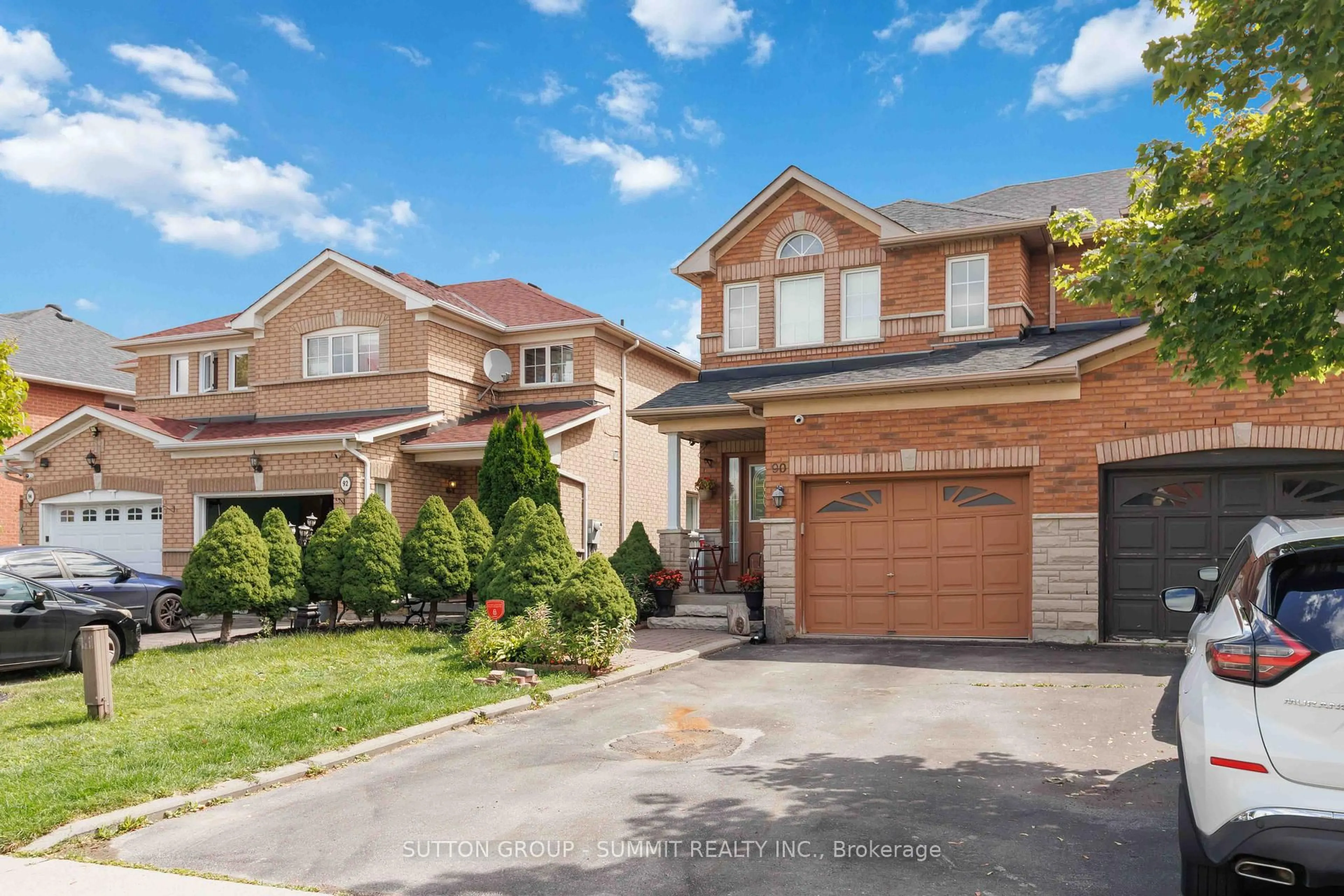 Home with brick exterior material, street for 90 Twin Pine, Brampton Ontario L7A 1M8