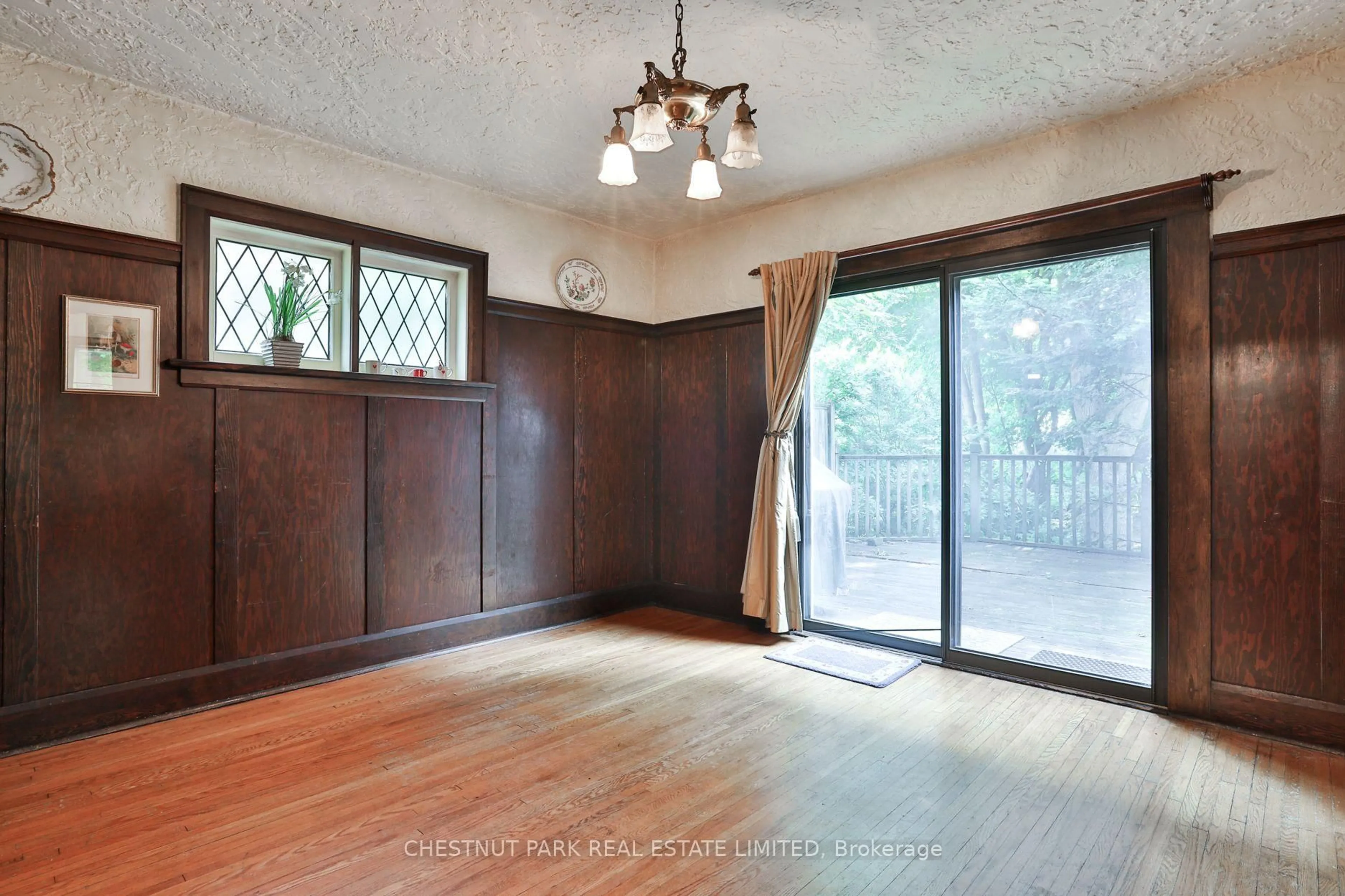 Unknown for 61 Burnhamthorpe Cres, Toronto Ontario M9A 1G6